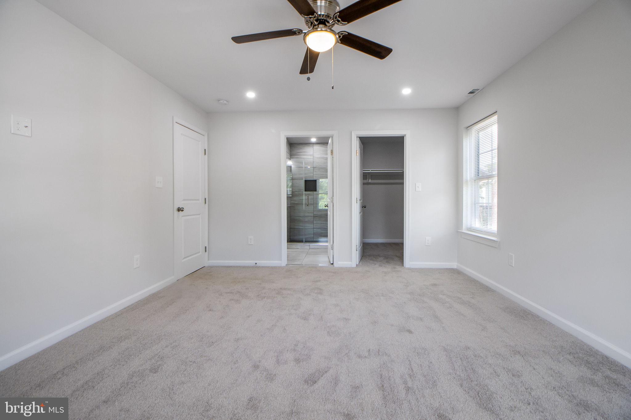 COLMAR MANOR - Residential