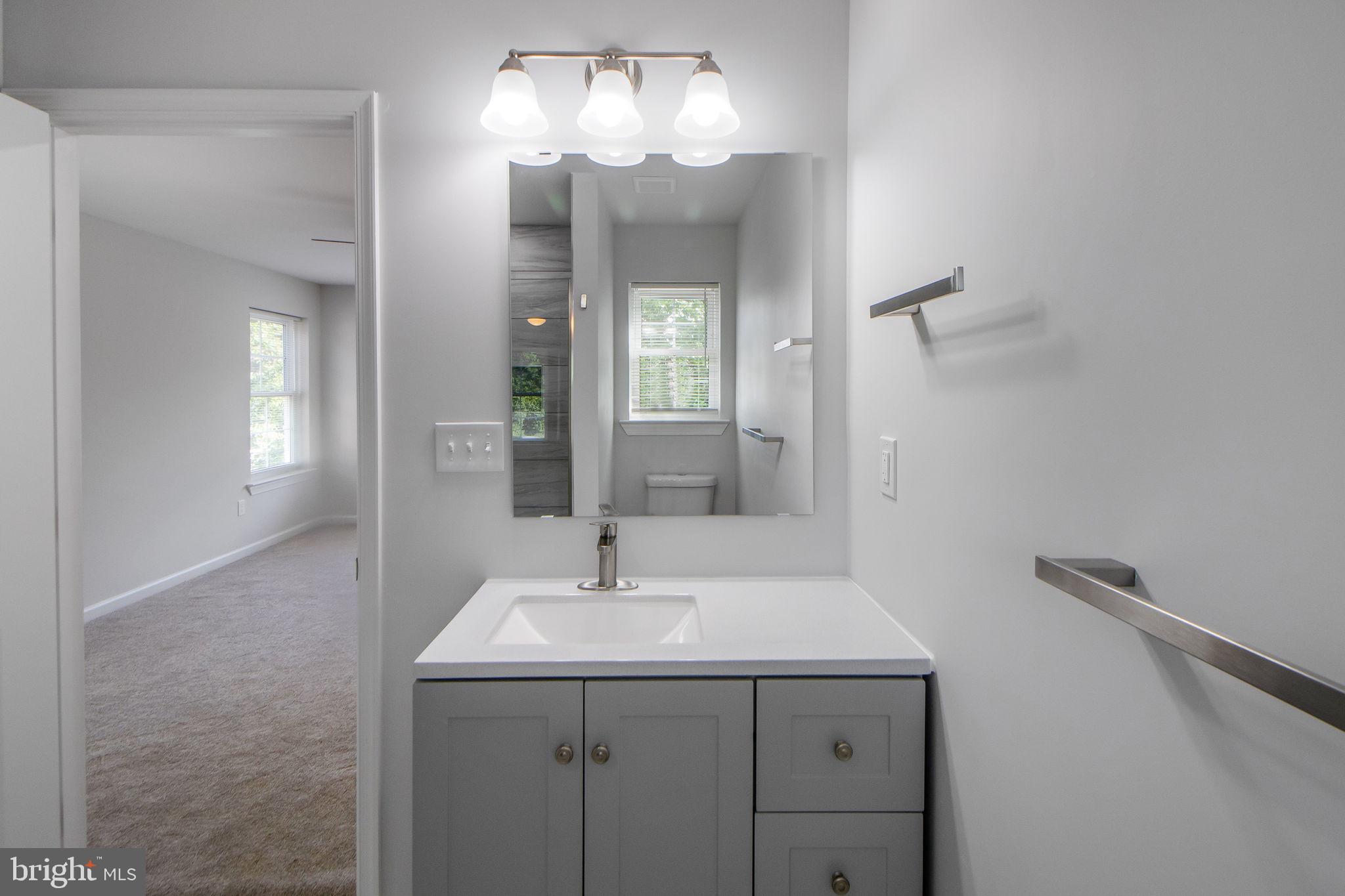 COLMAR MANOR - Residential