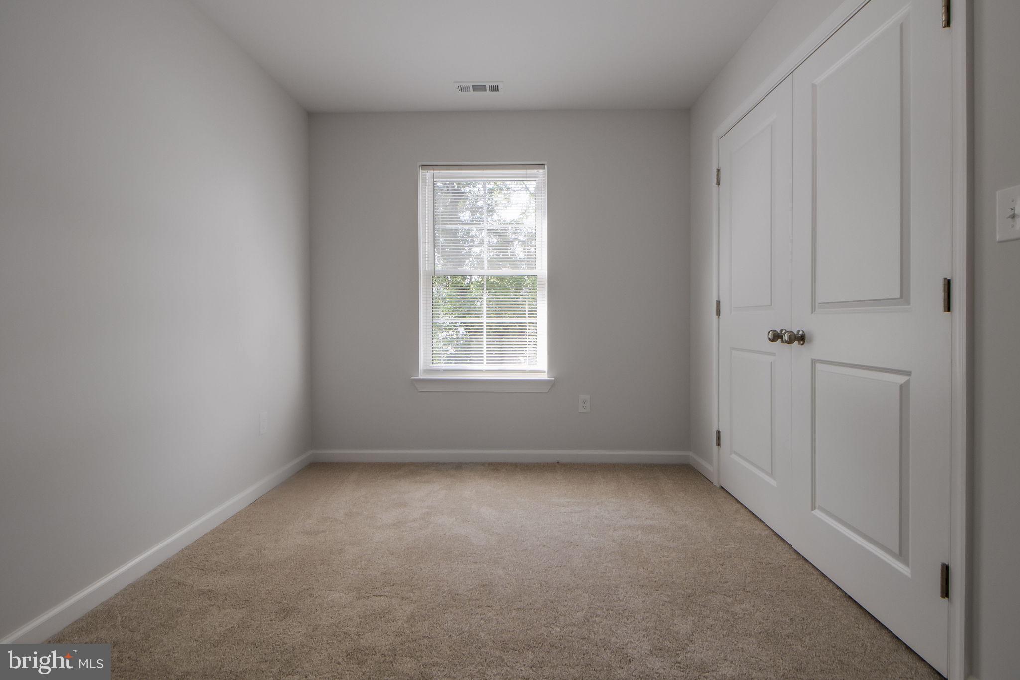 COLMAR MANOR - Residential