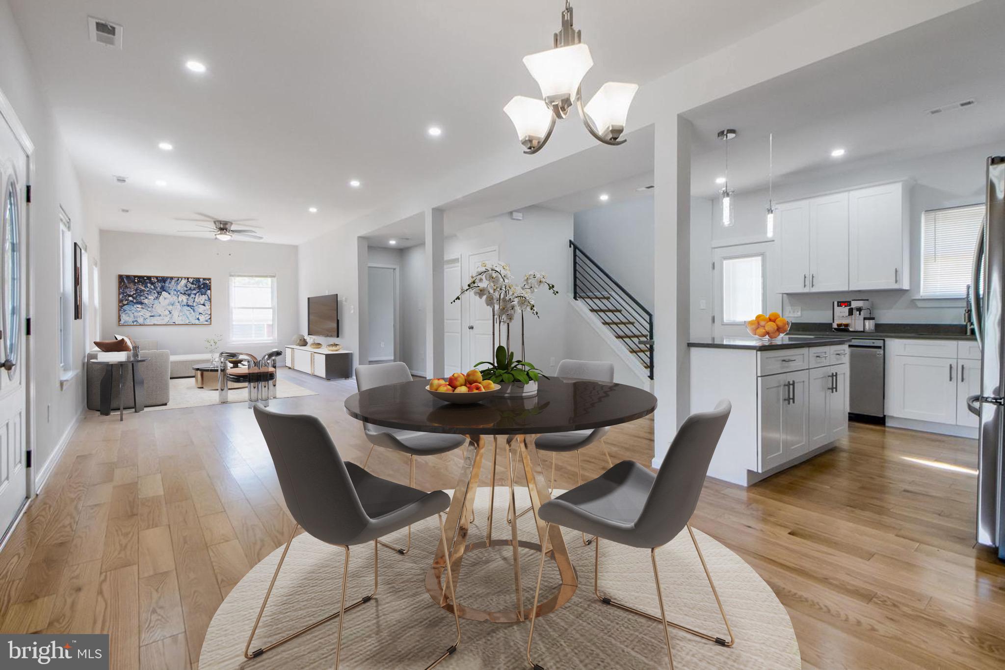 COLMAR MANOR - Residential