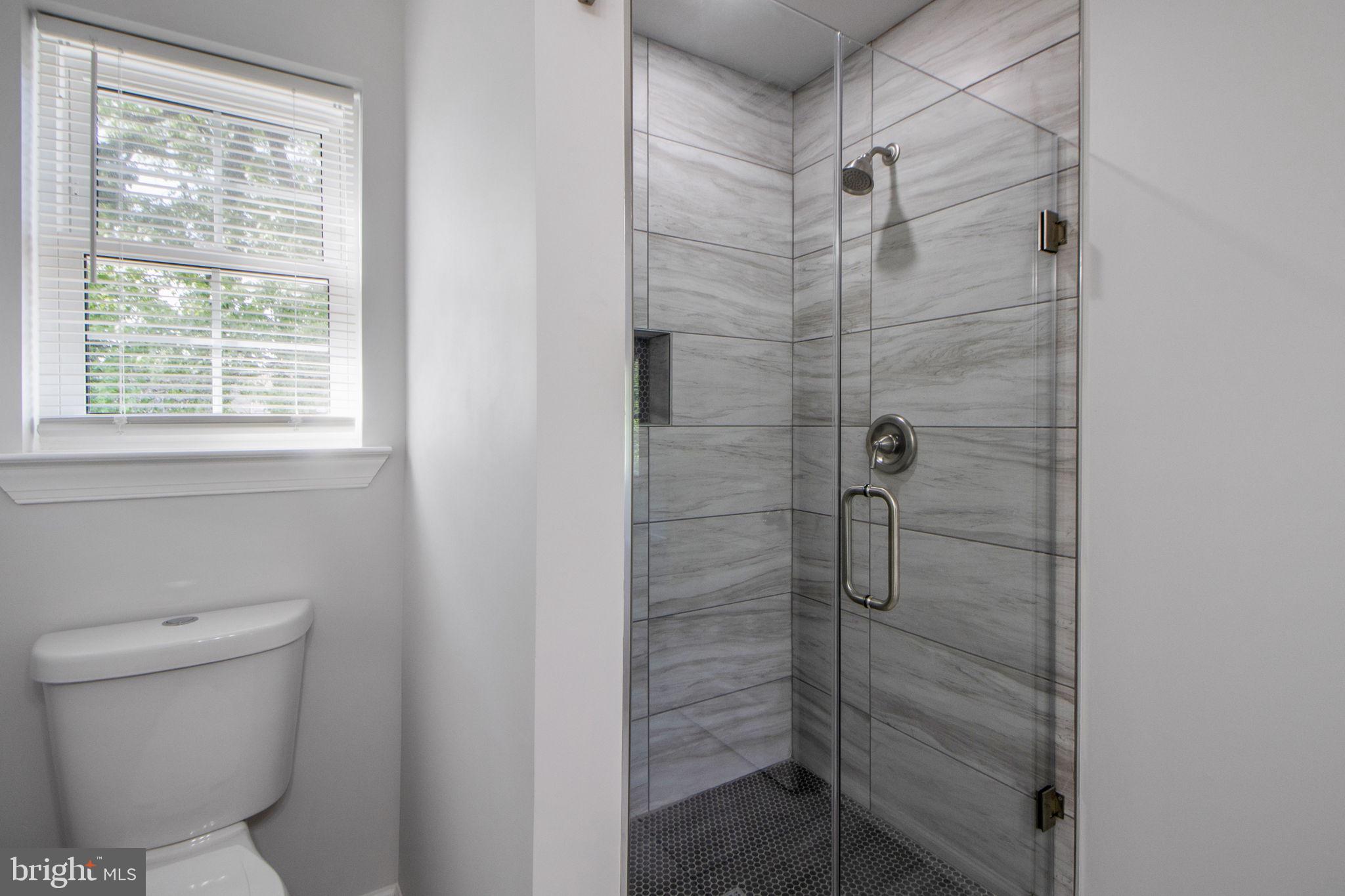 COLMAR MANOR - Residential