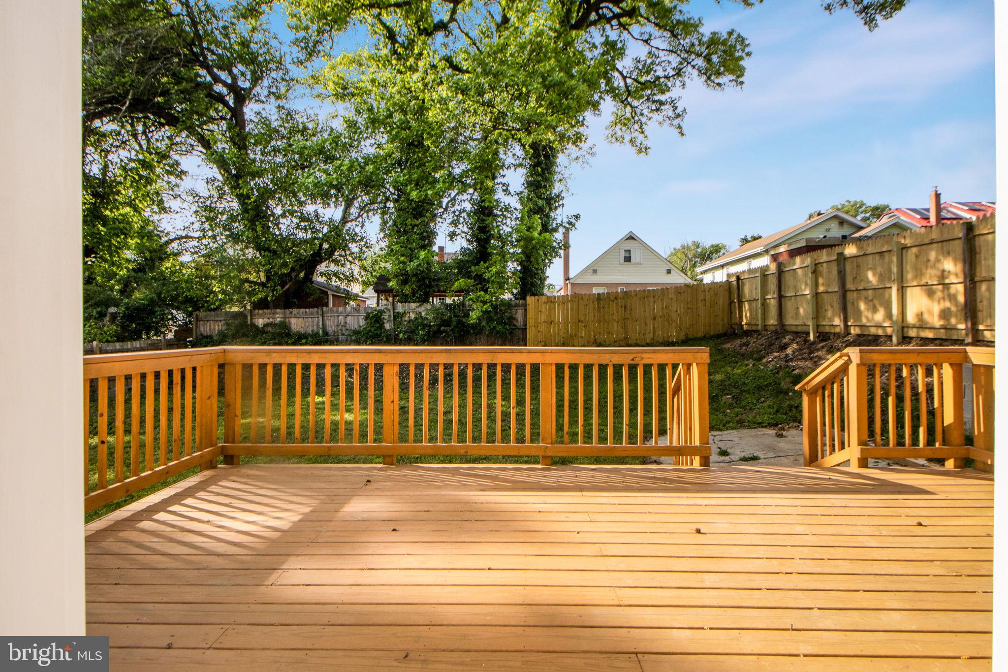 COLMAR MANOR - Residential