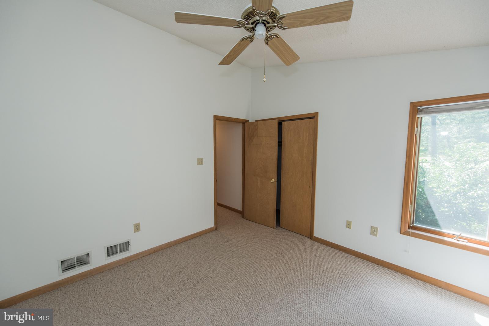 THE WOODS - Residential Lease