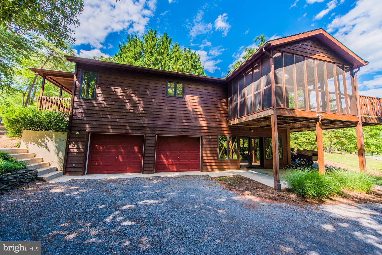 THE WOODS - Residential Lease