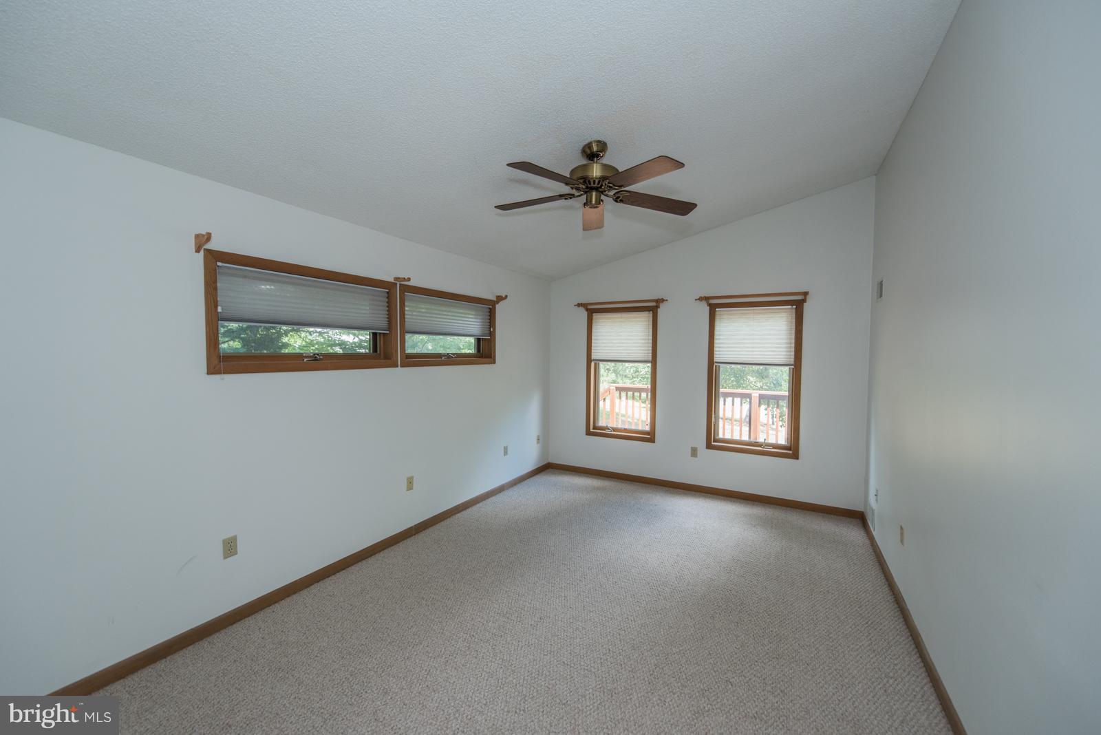 THE WOODS - Residential Lease