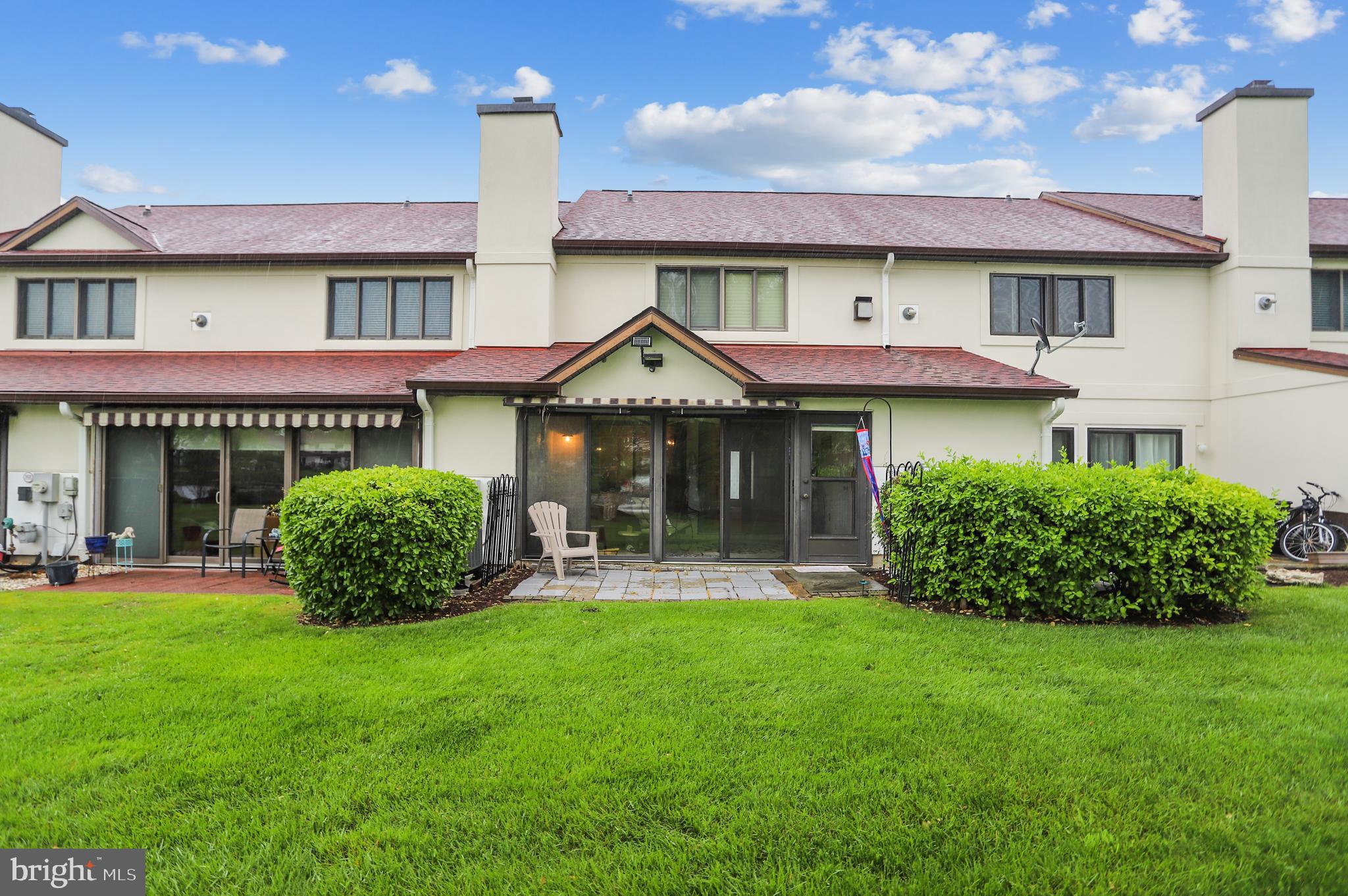 QUEENS LANDING - Residential