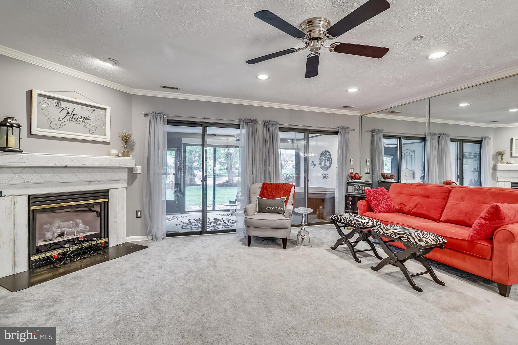 QUEENS LANDING - Residential