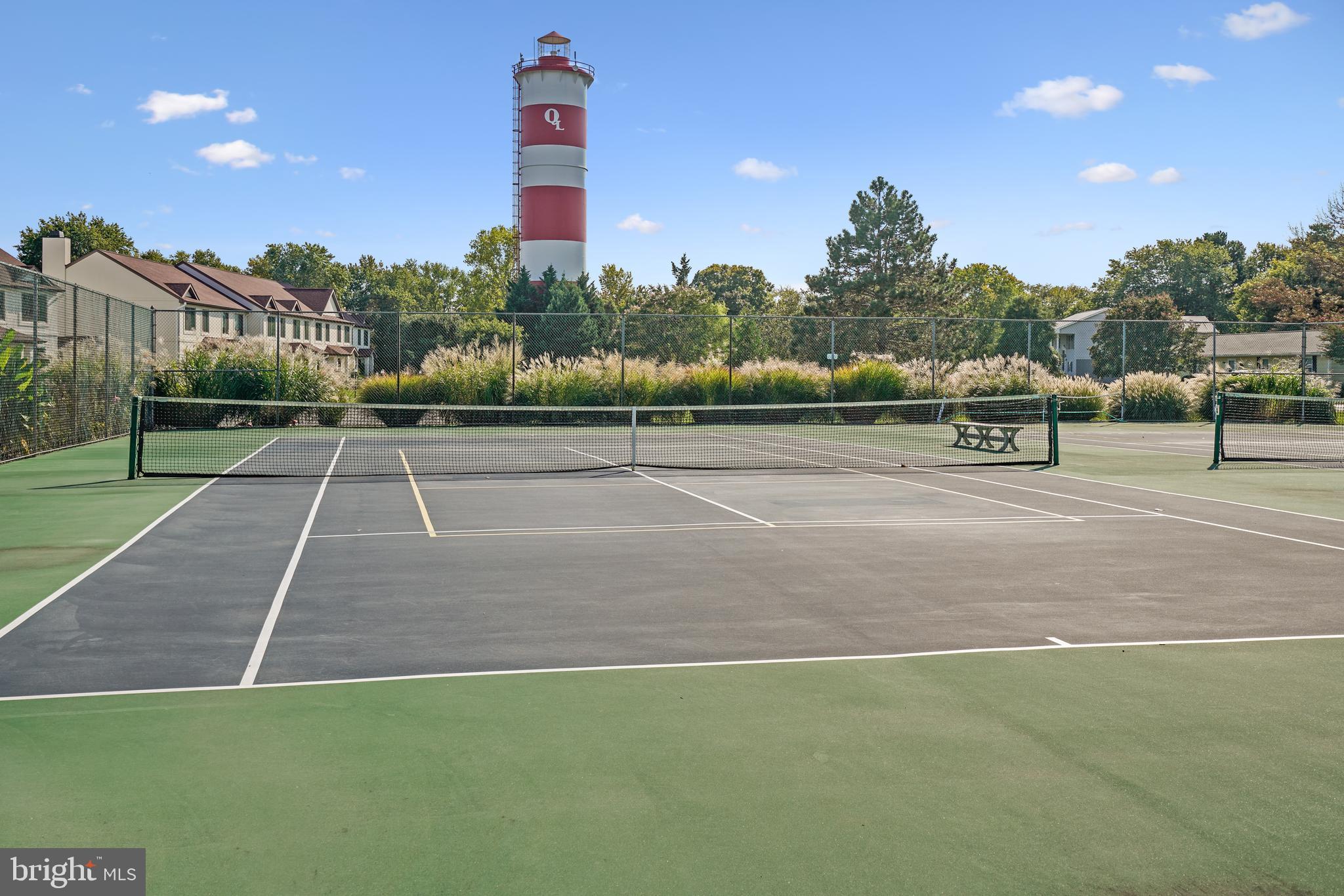 QUEENS LANDING - Residential