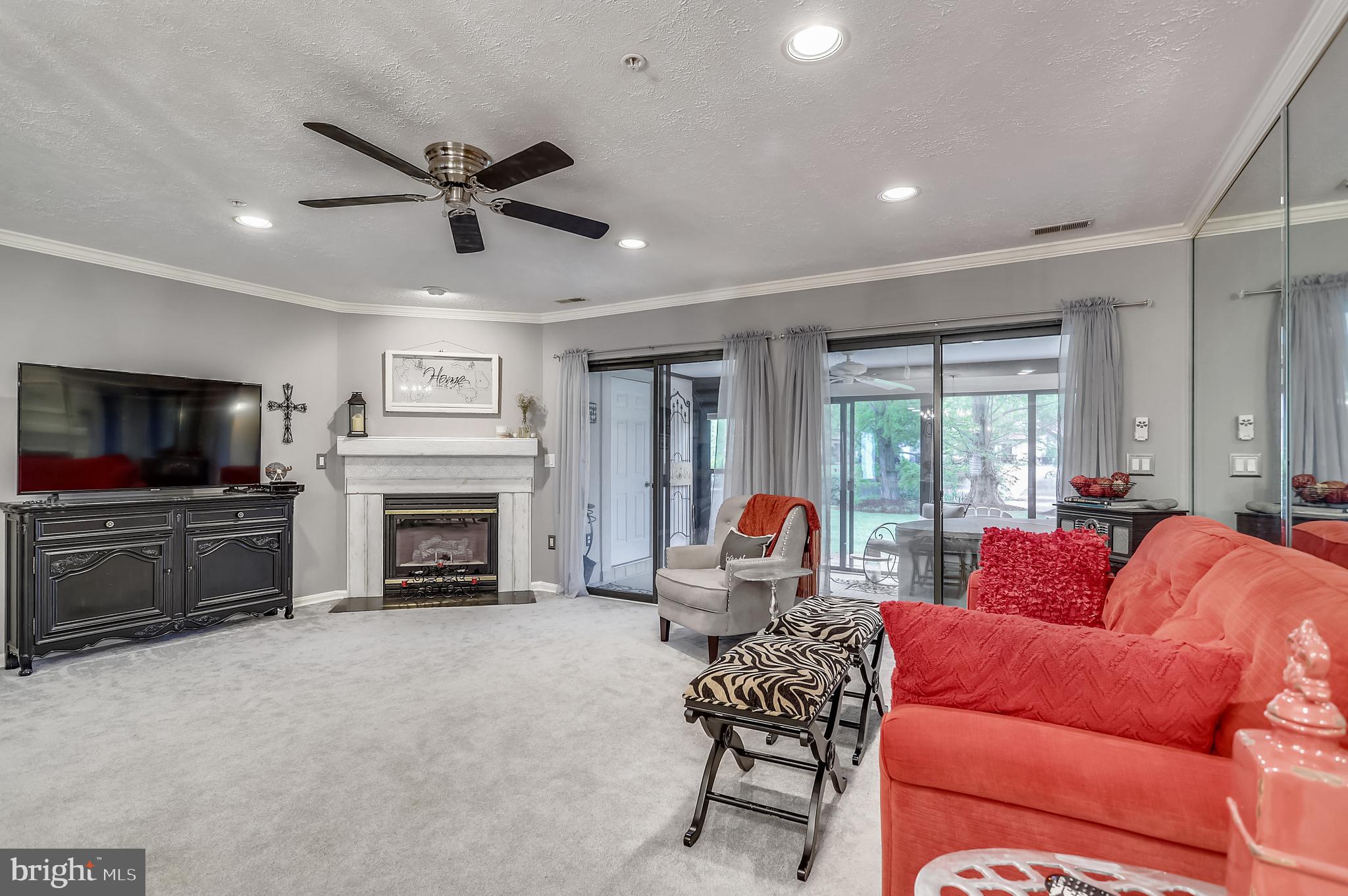 QUEENS LANDING - Residential