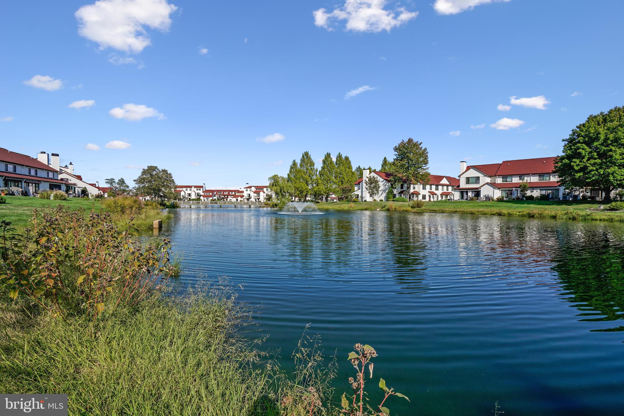 QUEENS LANDING - Residential