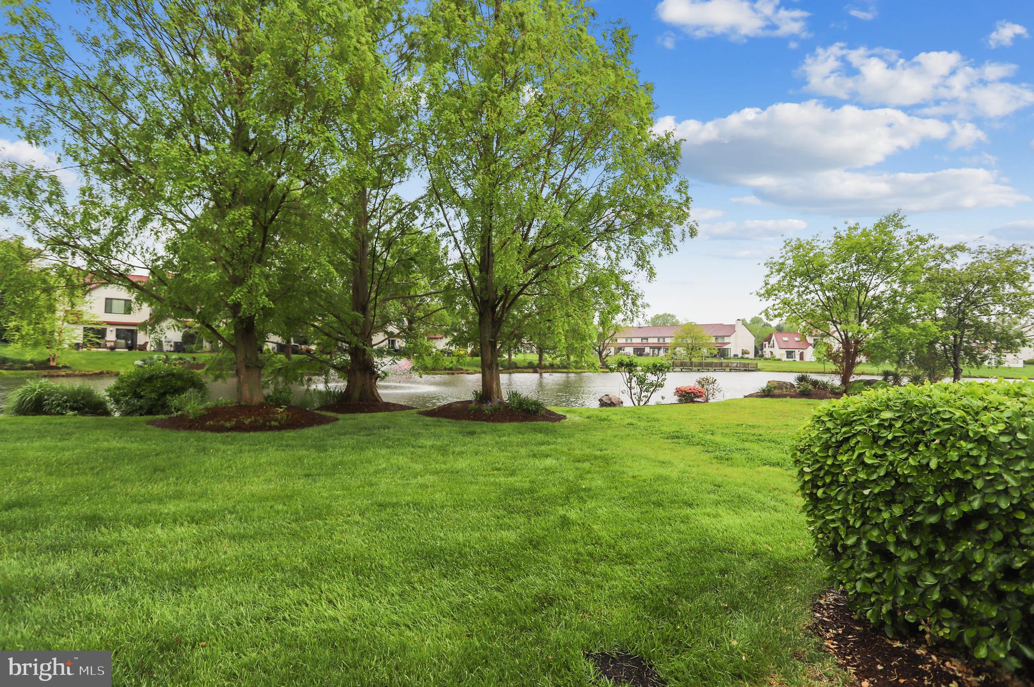 QUEENS LANDING - Residential