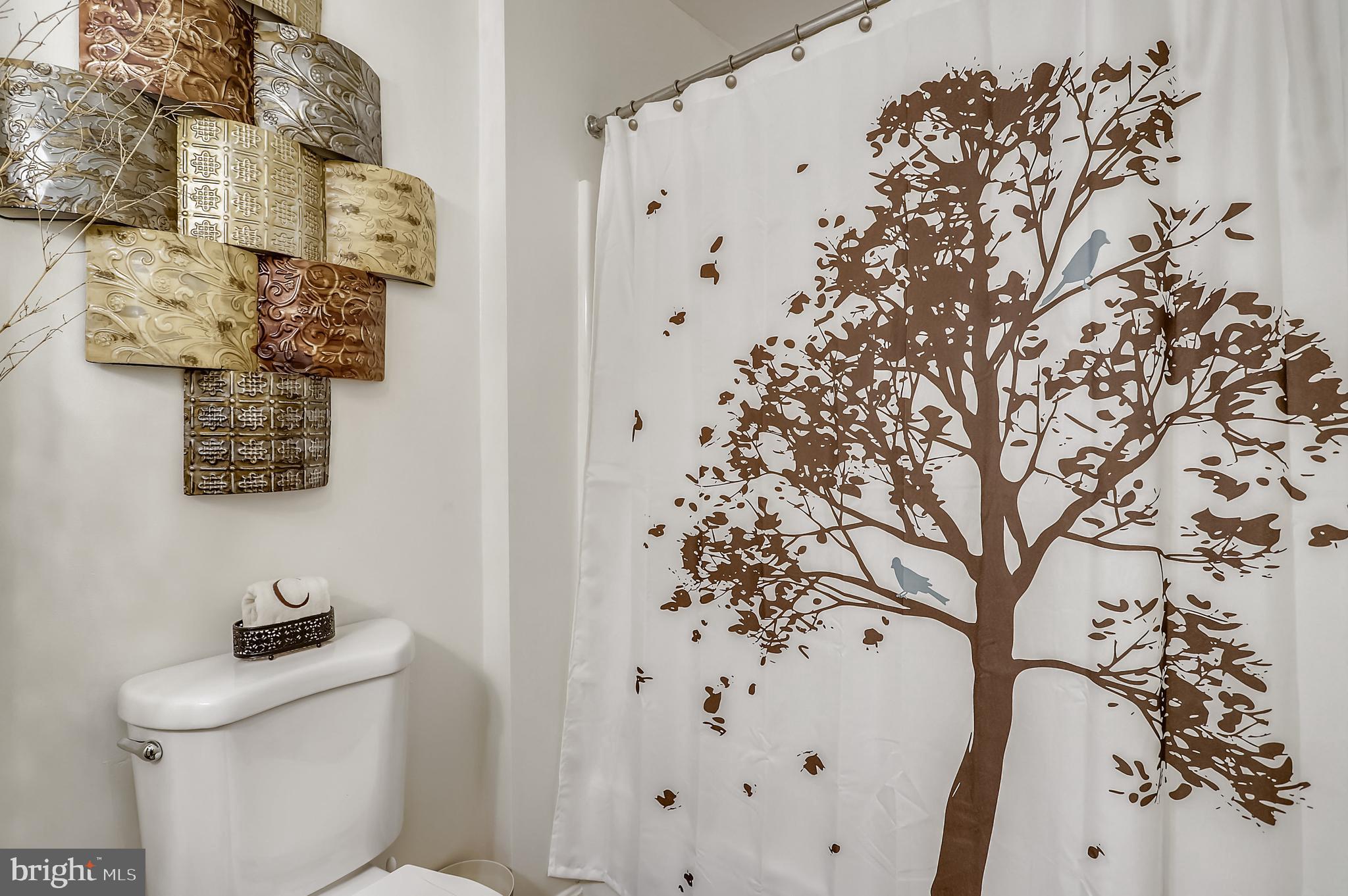 QUEENS LANDING - Residential