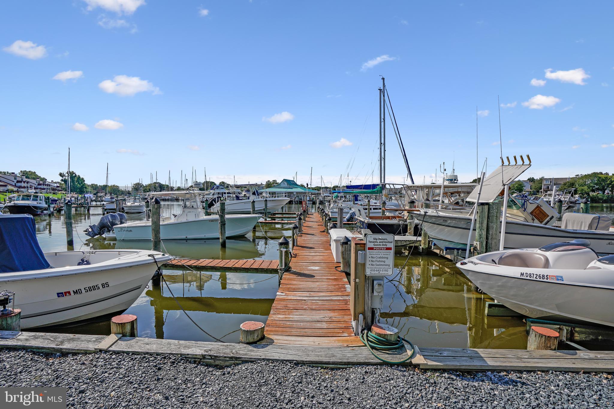 QUEENS LANDING - Residential