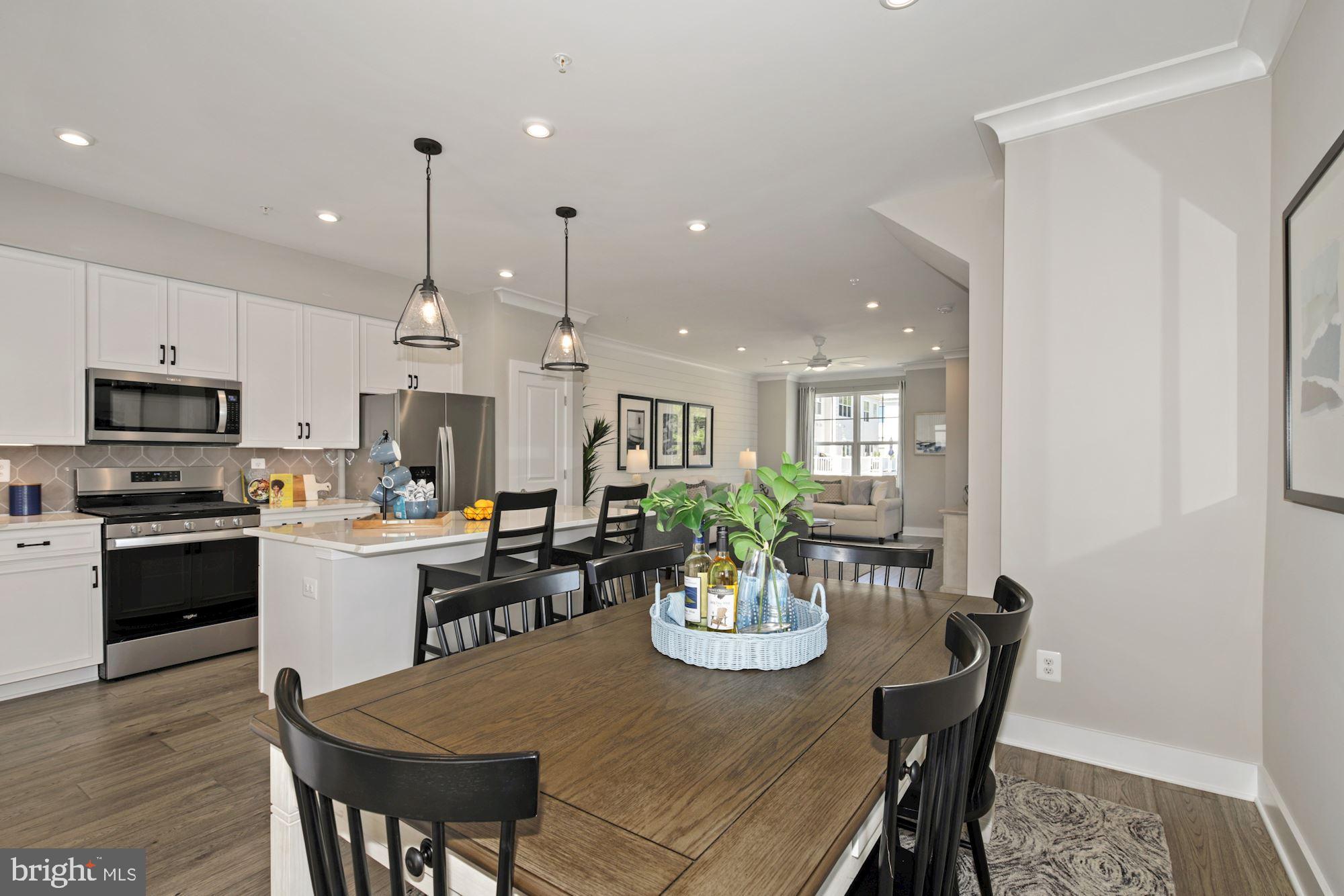 DEEP HARBOR - Residential