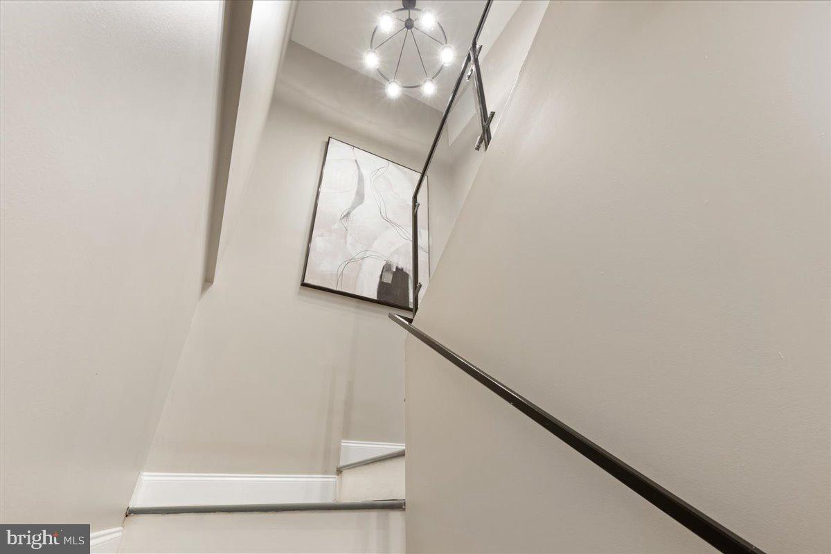 BROADWAY EAST - Residential Lease