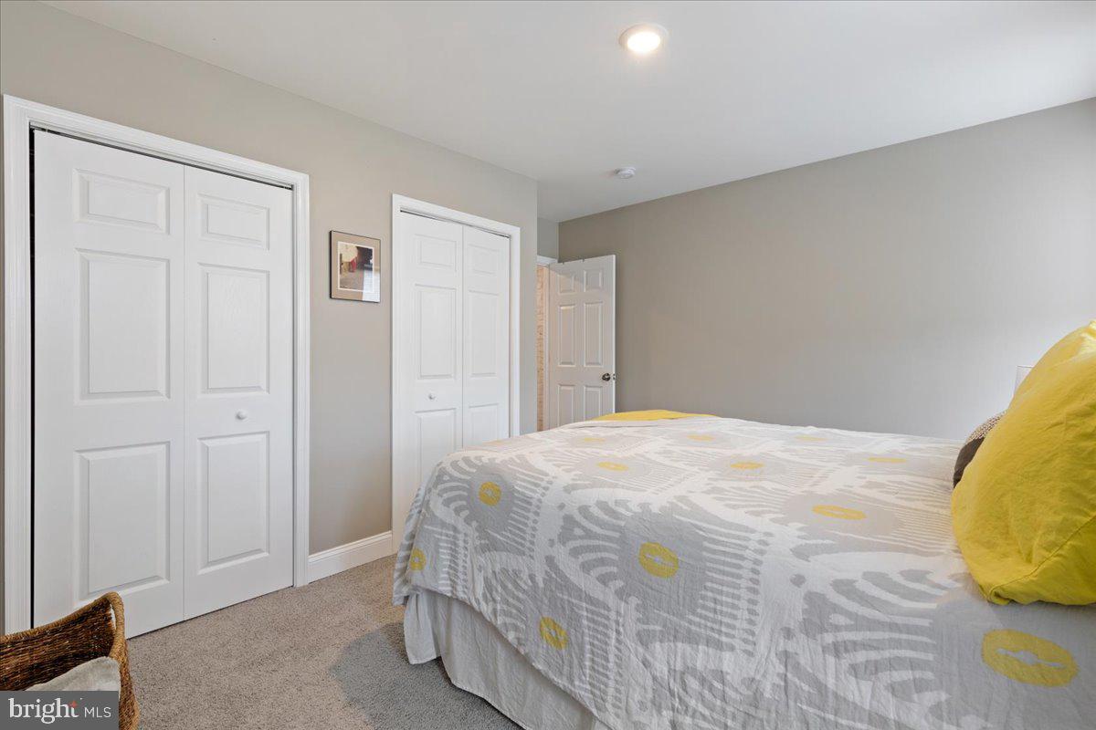 BROADWAY EAST - Residential Lease