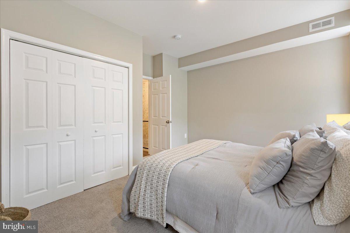 BROADWAY EAST - Residential Lease