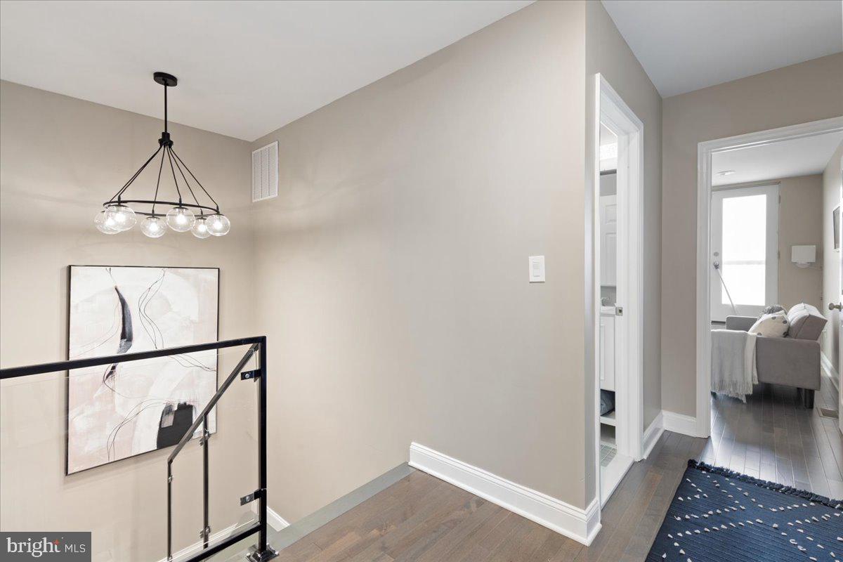 BROADWAY EAST - Residential Lease