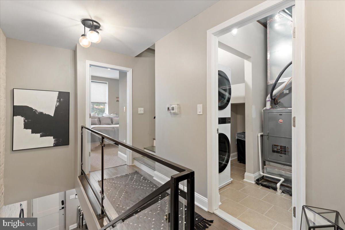 BROADWAY EAST - Residential Lease