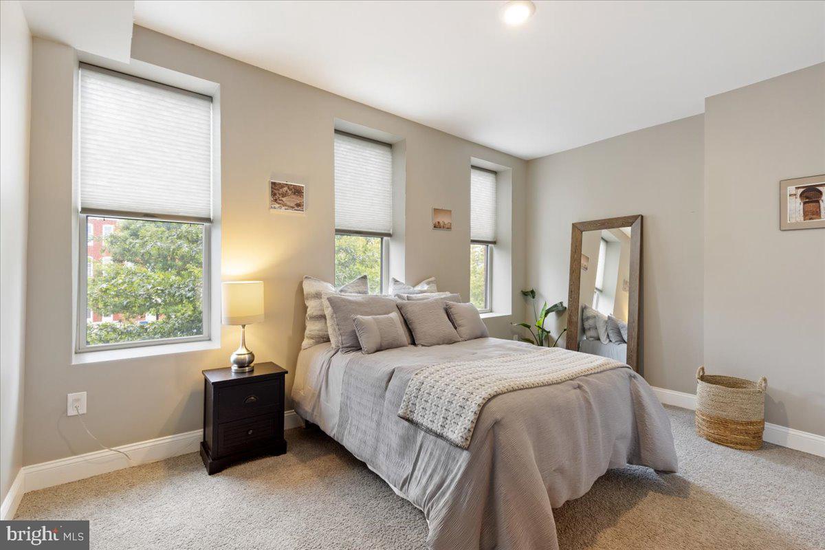 BROADWAY EAST - Residential Lease