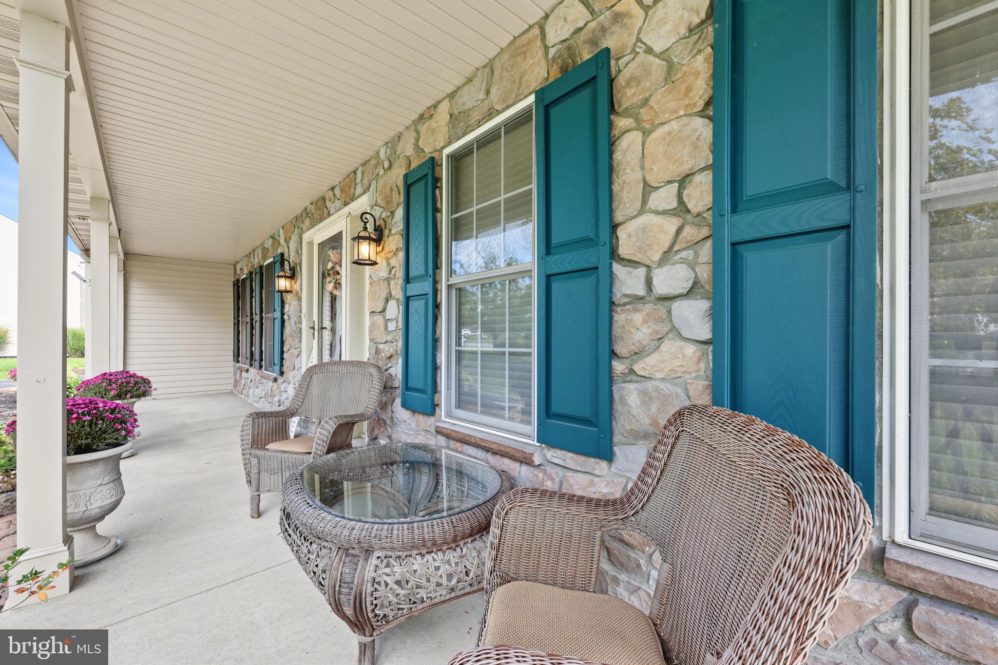 115 SANDY WAY