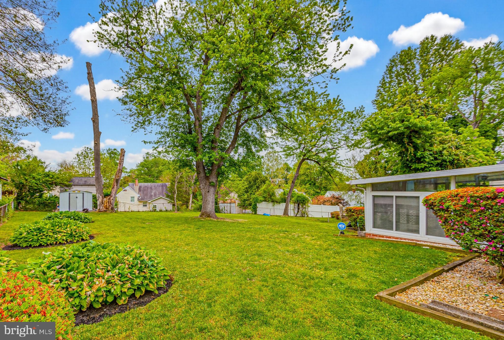 WHEATON WOODS - Residential