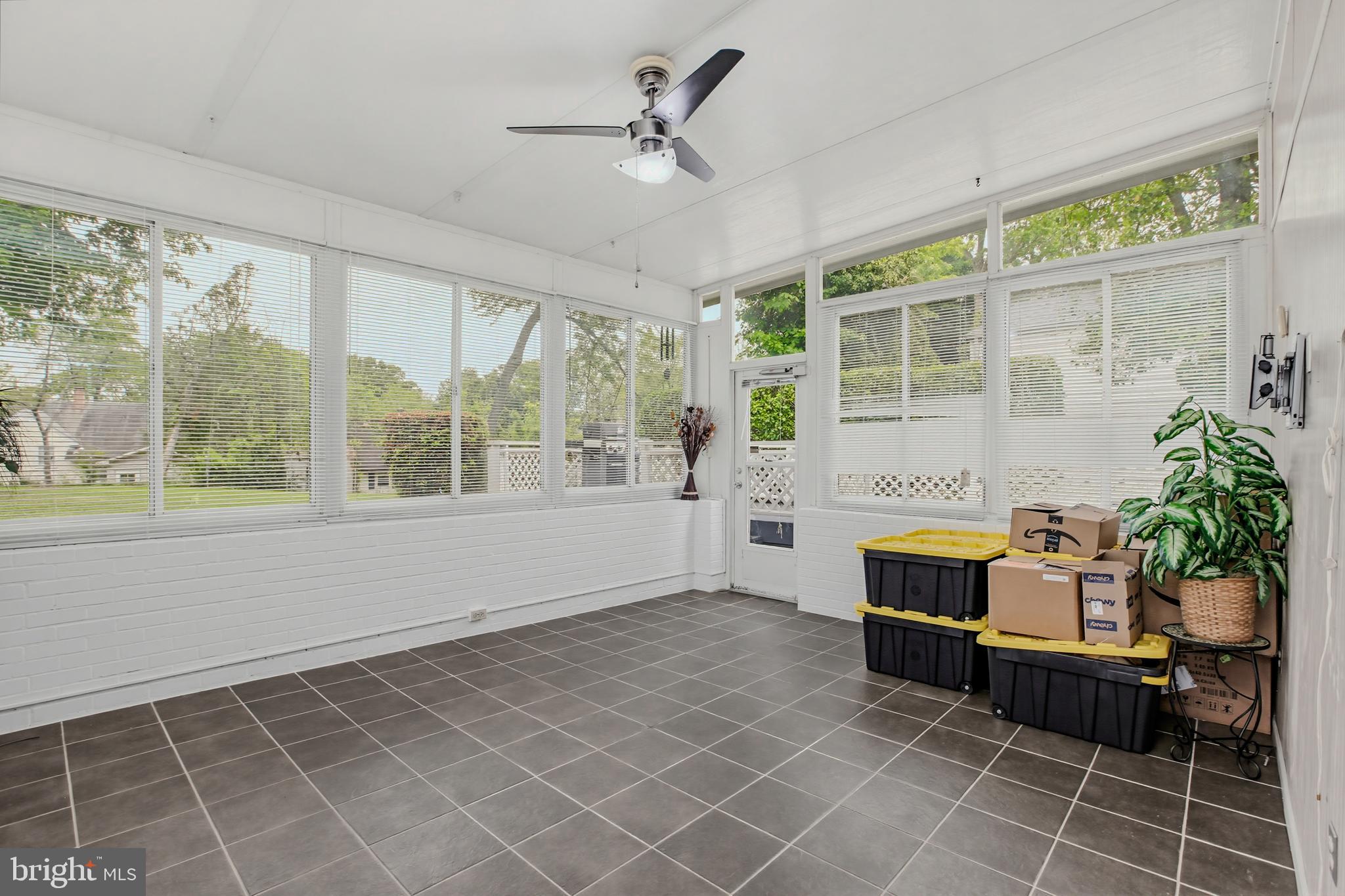 WHEATON WOODS - Residential