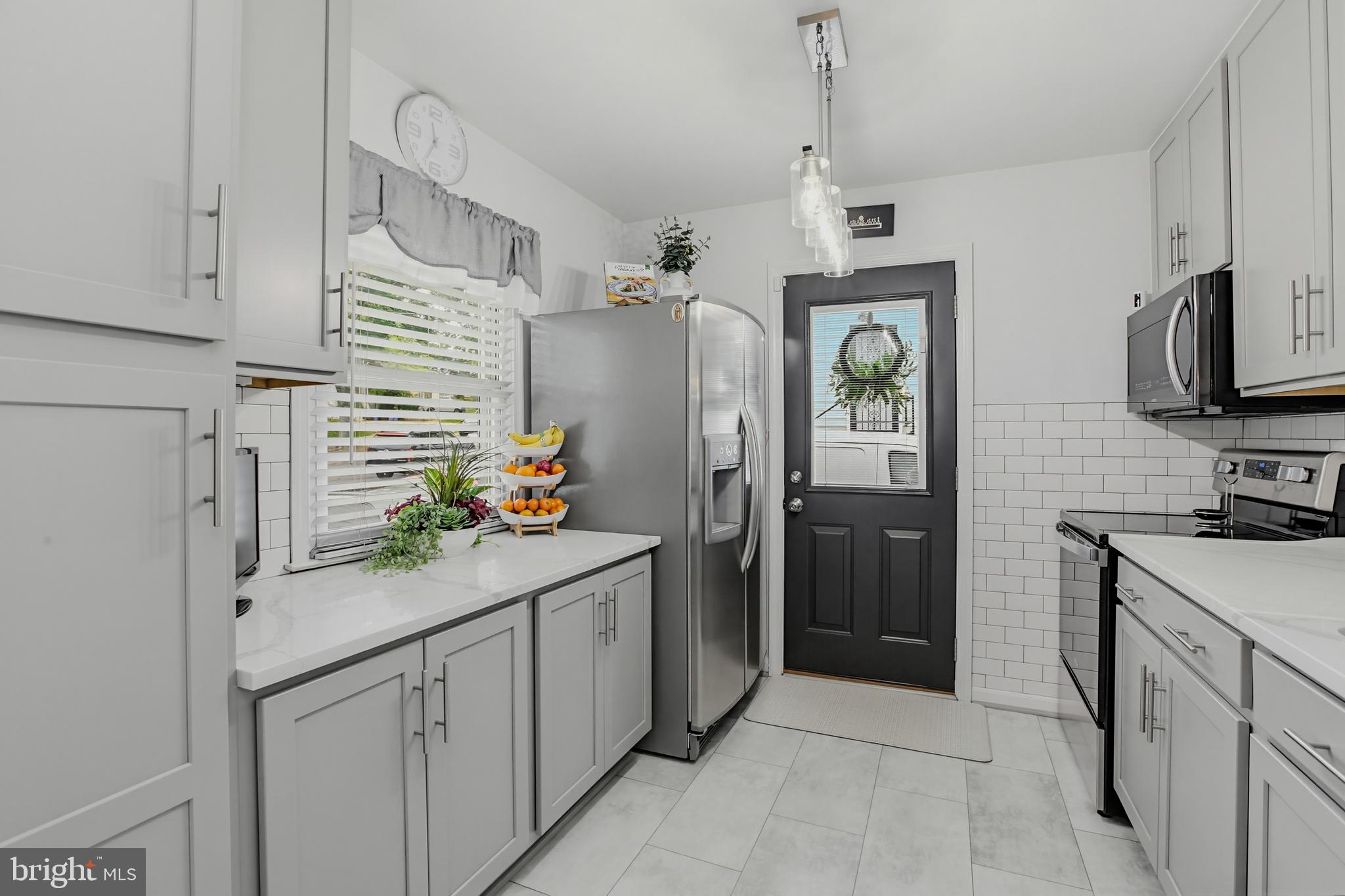 WHEATON WOODS - Residential