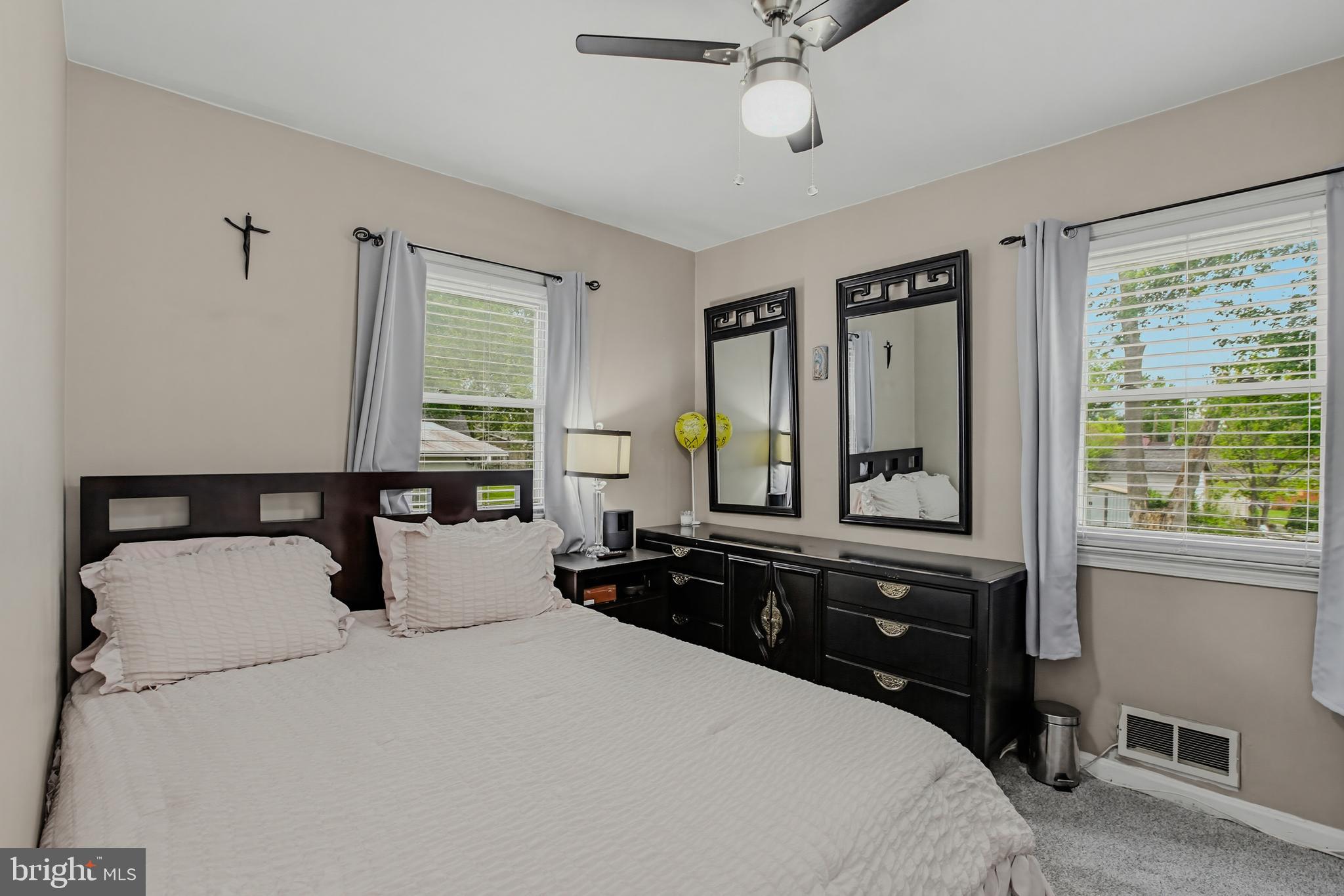 WHEATON WOODS - Residential