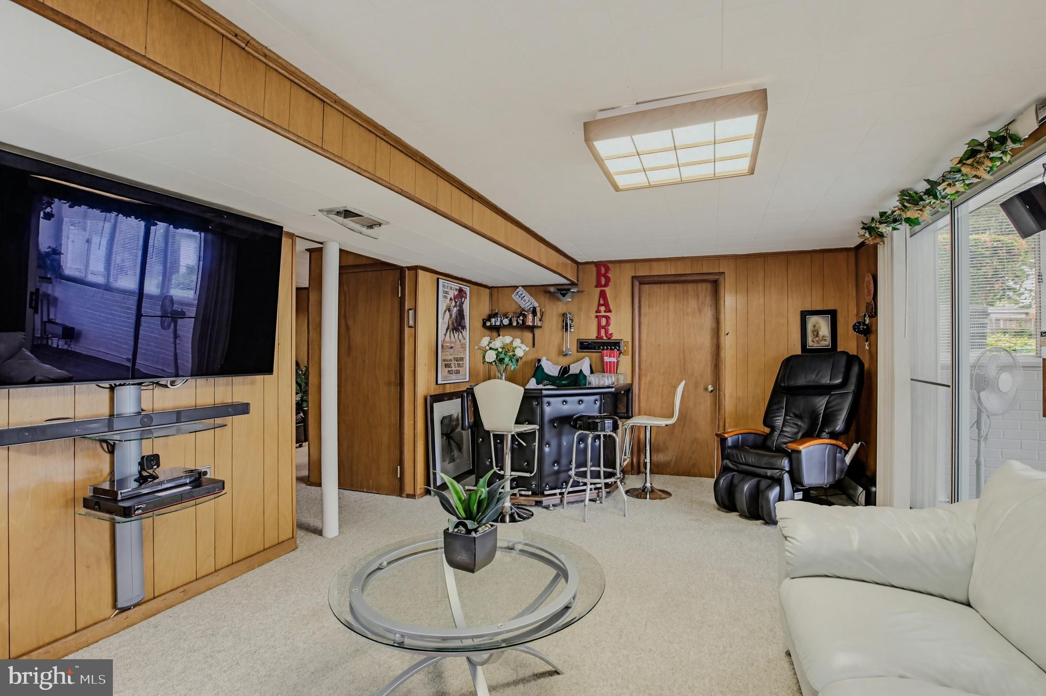 WHEATON WOODS - Residential