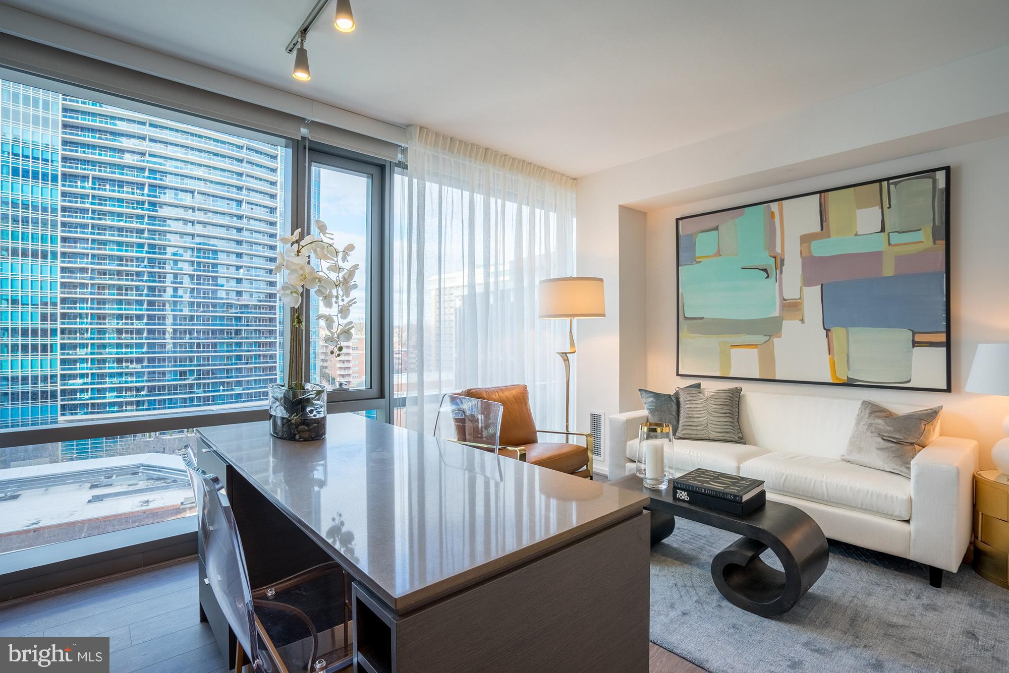 ROSSLYN - Residential Lease