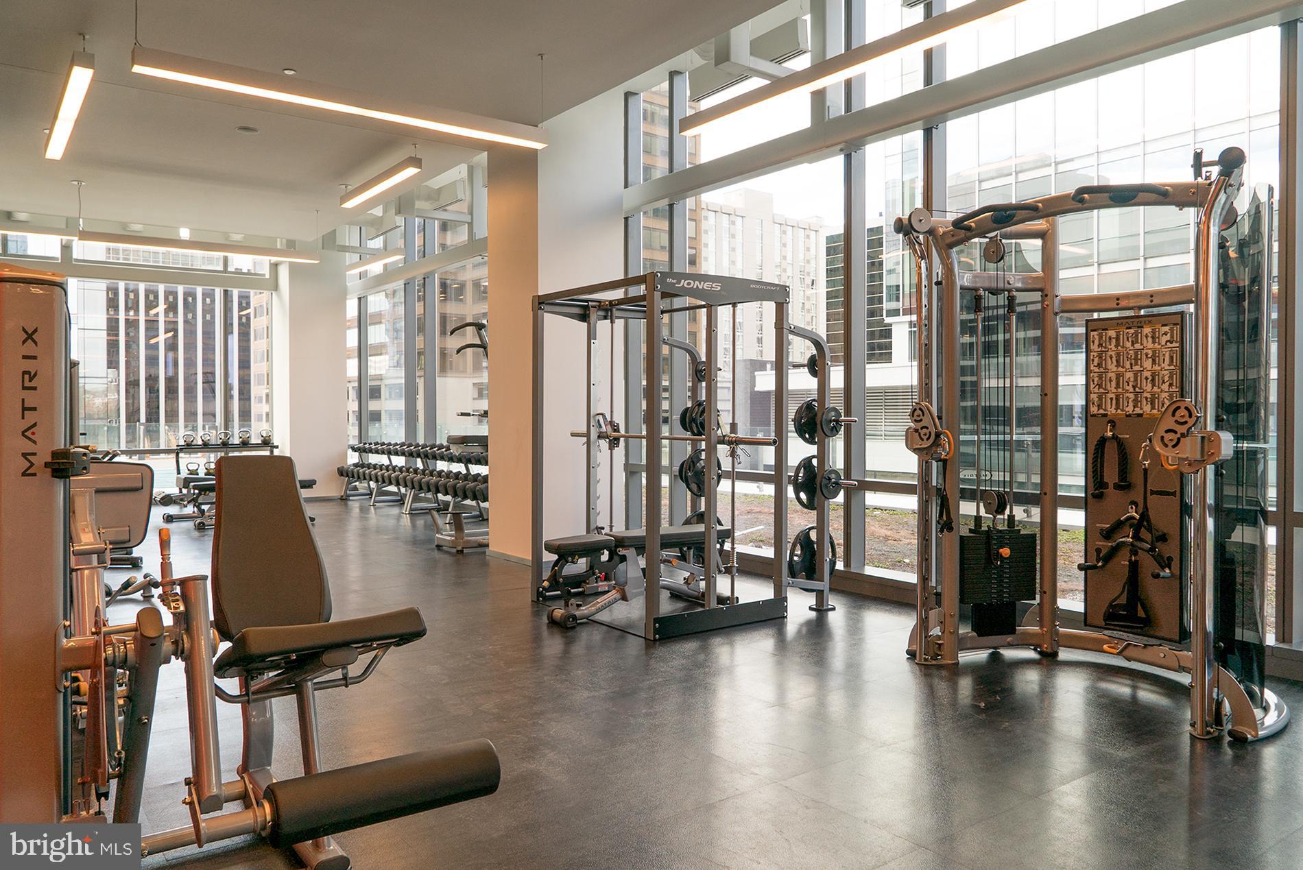 ROSSLYN - Residential Lease