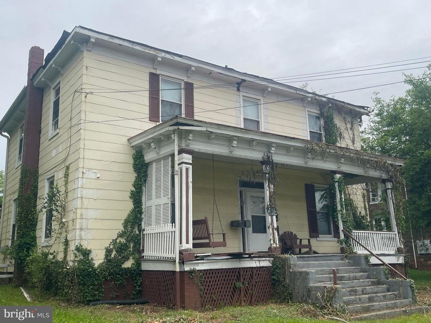 Fantastic opportunity to demolish and rebuild on a PREMIER CORNER LOT in the Town of Culpeper. 

The existing structure needs to be demolished and is NOT SAFE TO ENTER. However, favorable zoning on this oversized (.44 acre) corner lot offers plenty of opportunities to rebuild. Great spot for an income producing duplex or build your dream home just steps away from all that downtown Culpeper has to offer! 

The current home was last used as a duplex with separate entries to both a 3/1 unit and a 2/1 unit. The massive home once featured nearly 3200 sq/ft of living space - but significant damage/deterioration has made it uninhabitable. So, tear down and start fresh on this incredible lot!