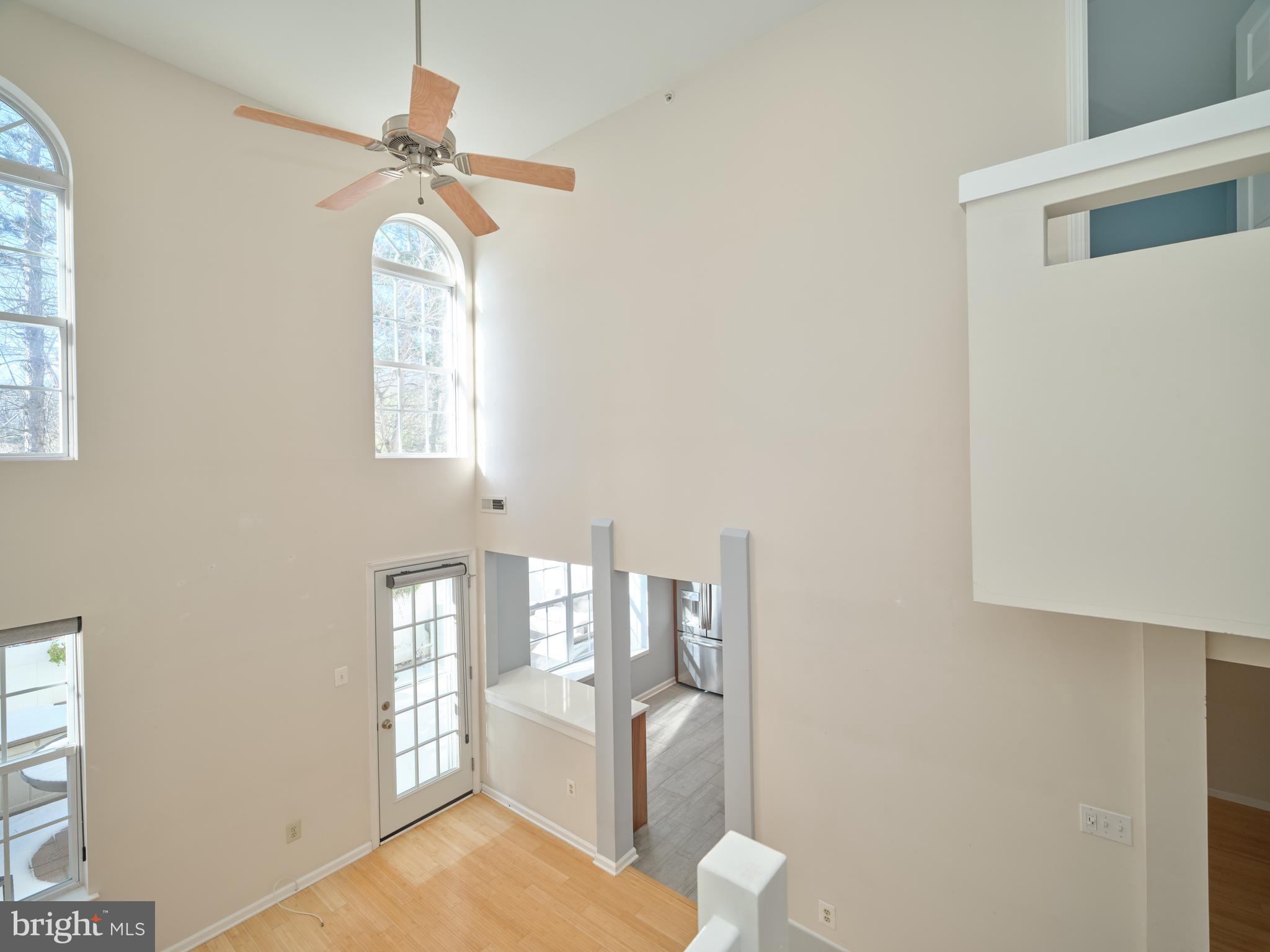 WILSHIRE HUNT - Residential Lease