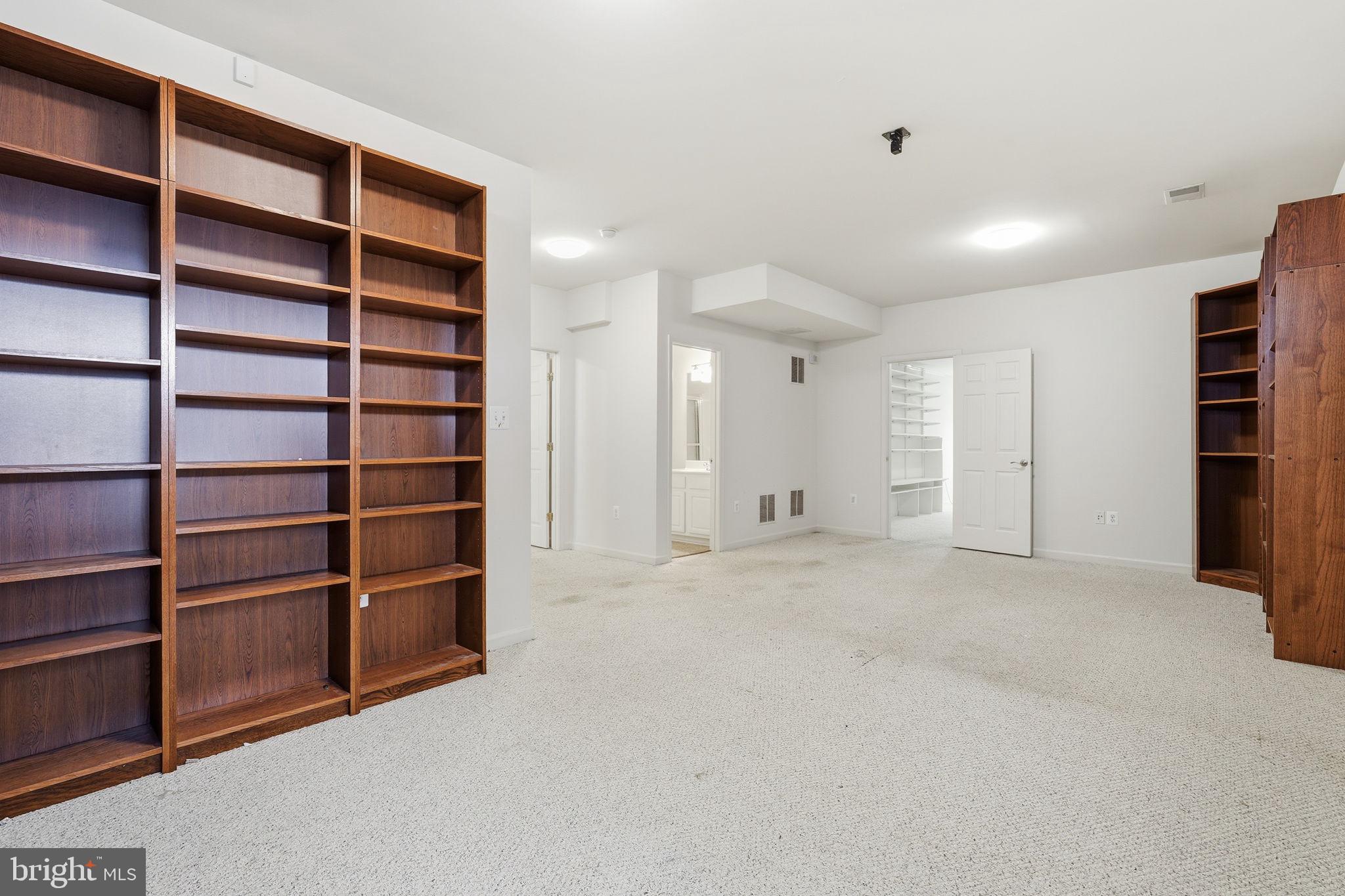 THE FOREST AT SOUTHRUN - Residential