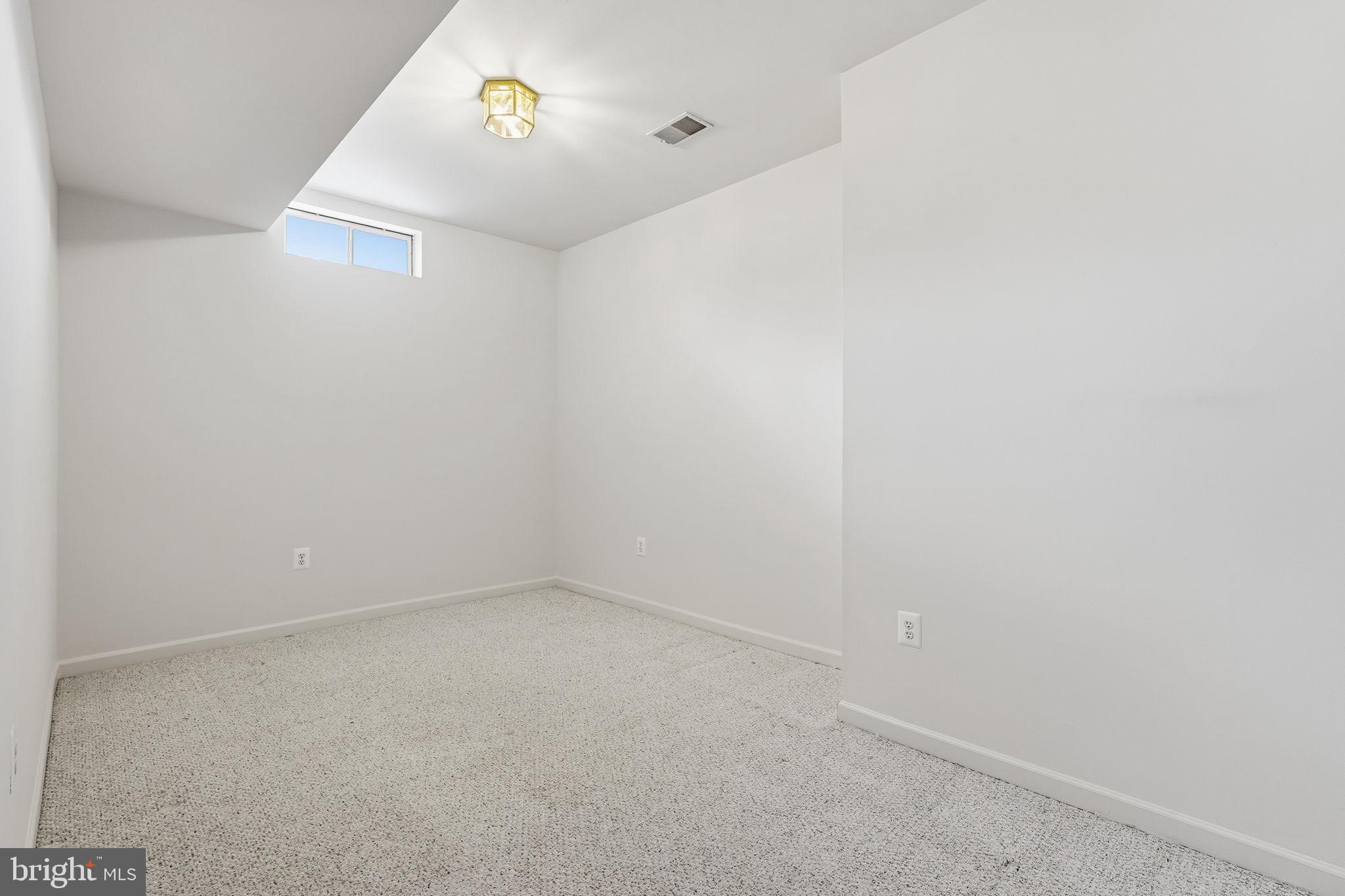 THE FOREST AT SOUTHRUN - Residential