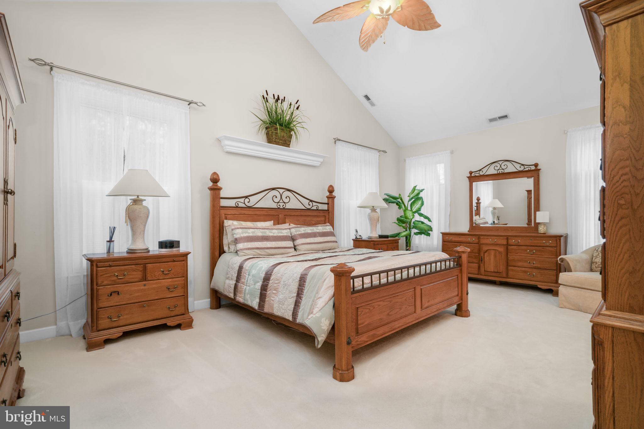 GOLF CLUB SHORES I - Residential