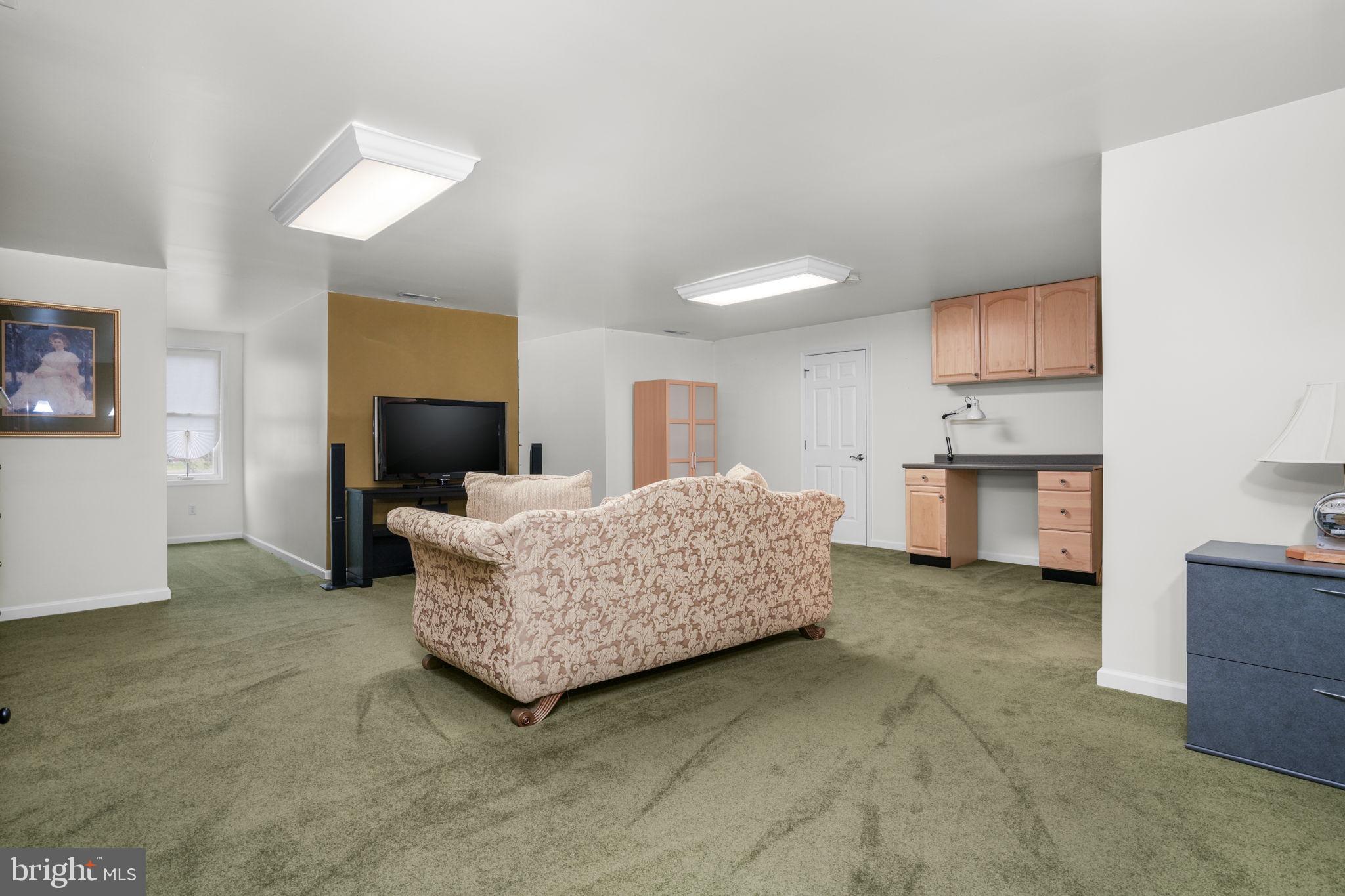 GOLF CLUB SHORES I - Residential