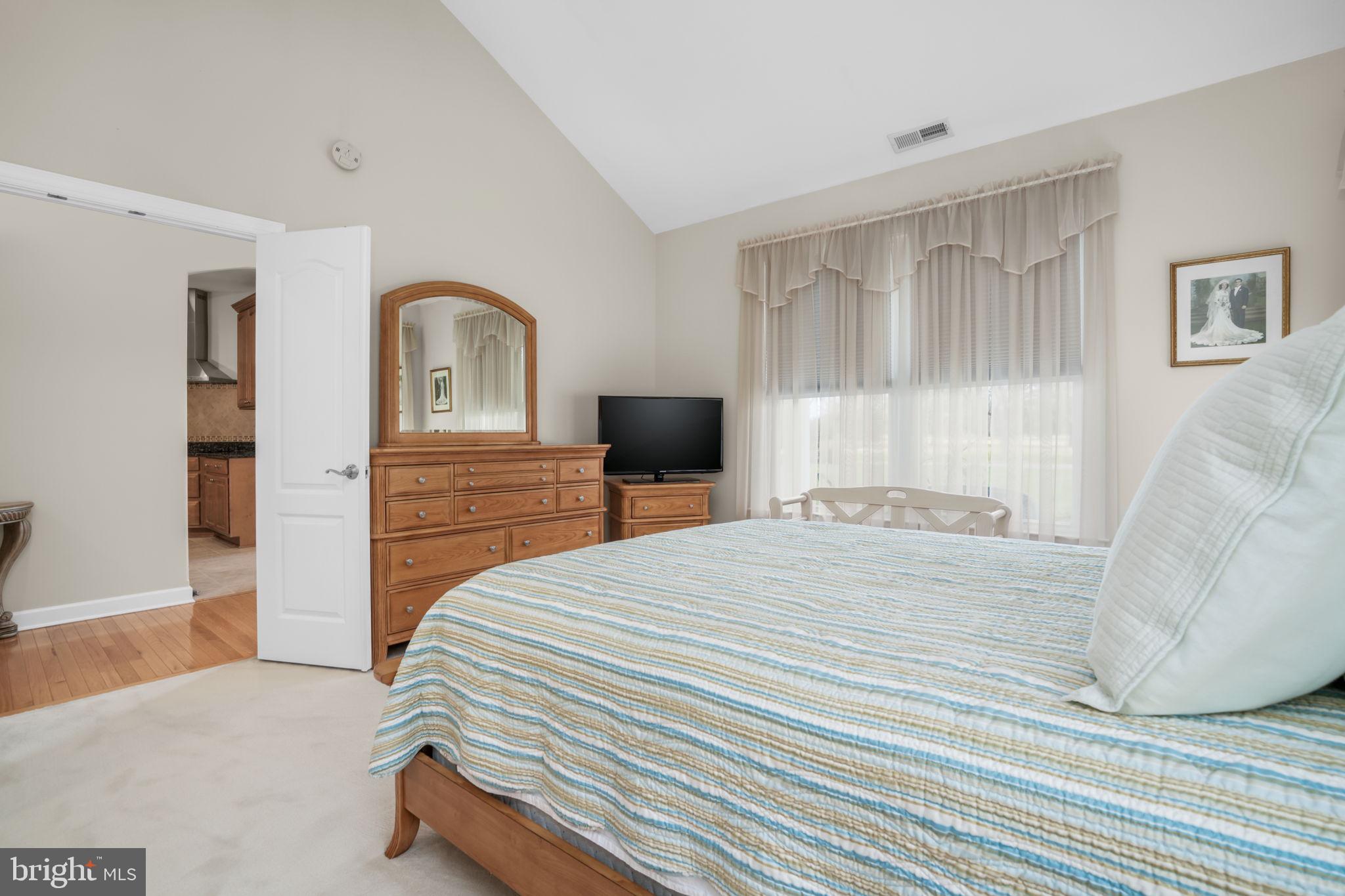 GOLF CLUB SHORES I - Residential