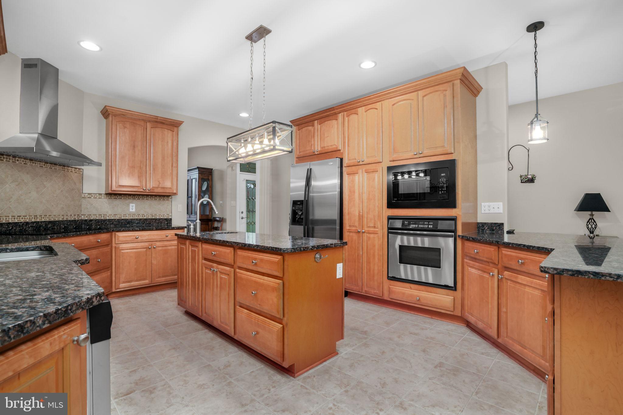 GOLF CLUB SHORES I - Residential