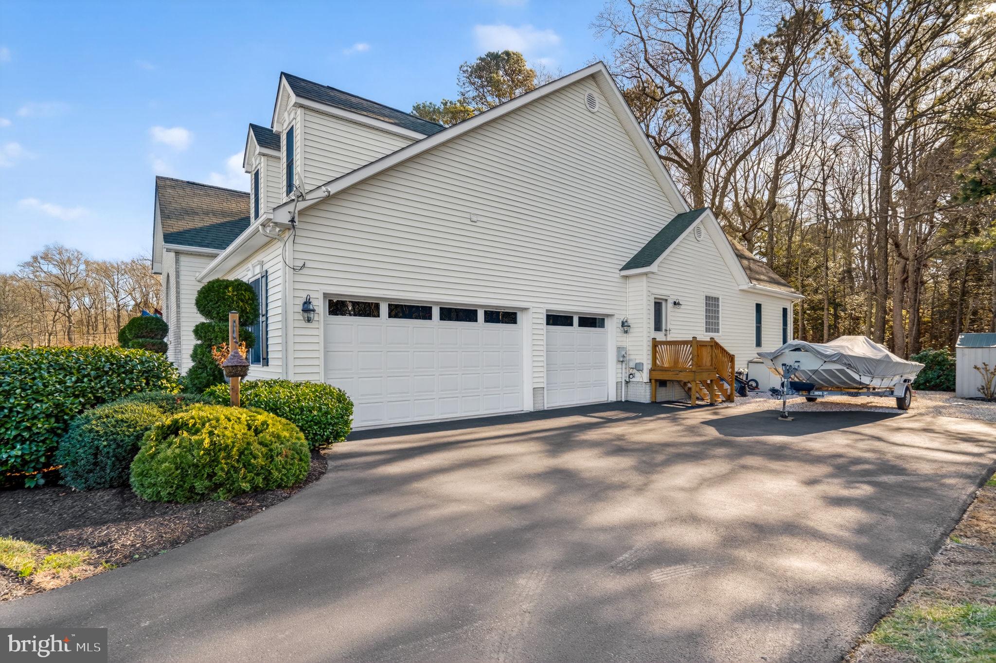 GOLF CLUB SHORES I - Residential