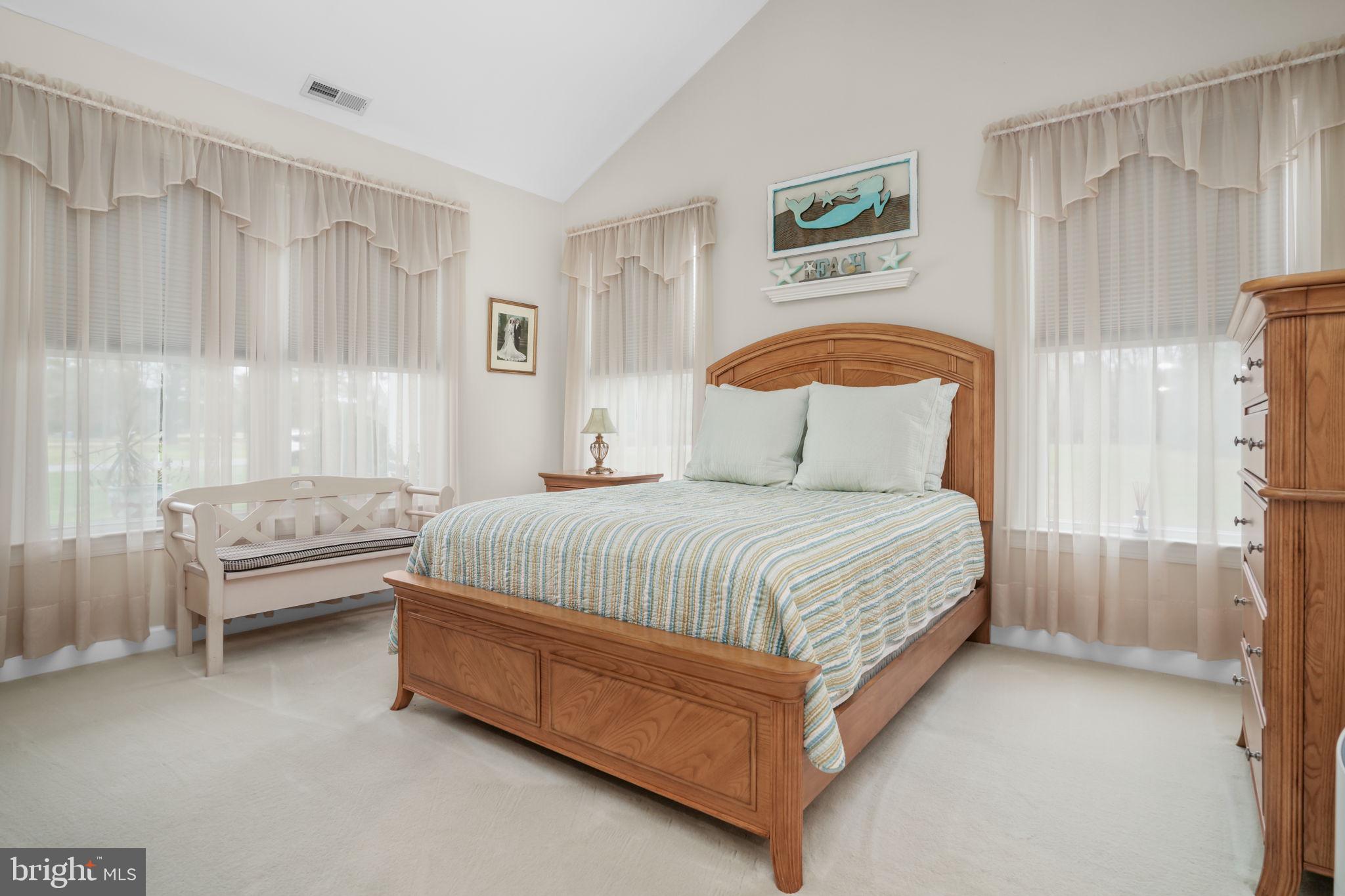 GOLF CLUB SHORES I - Residential