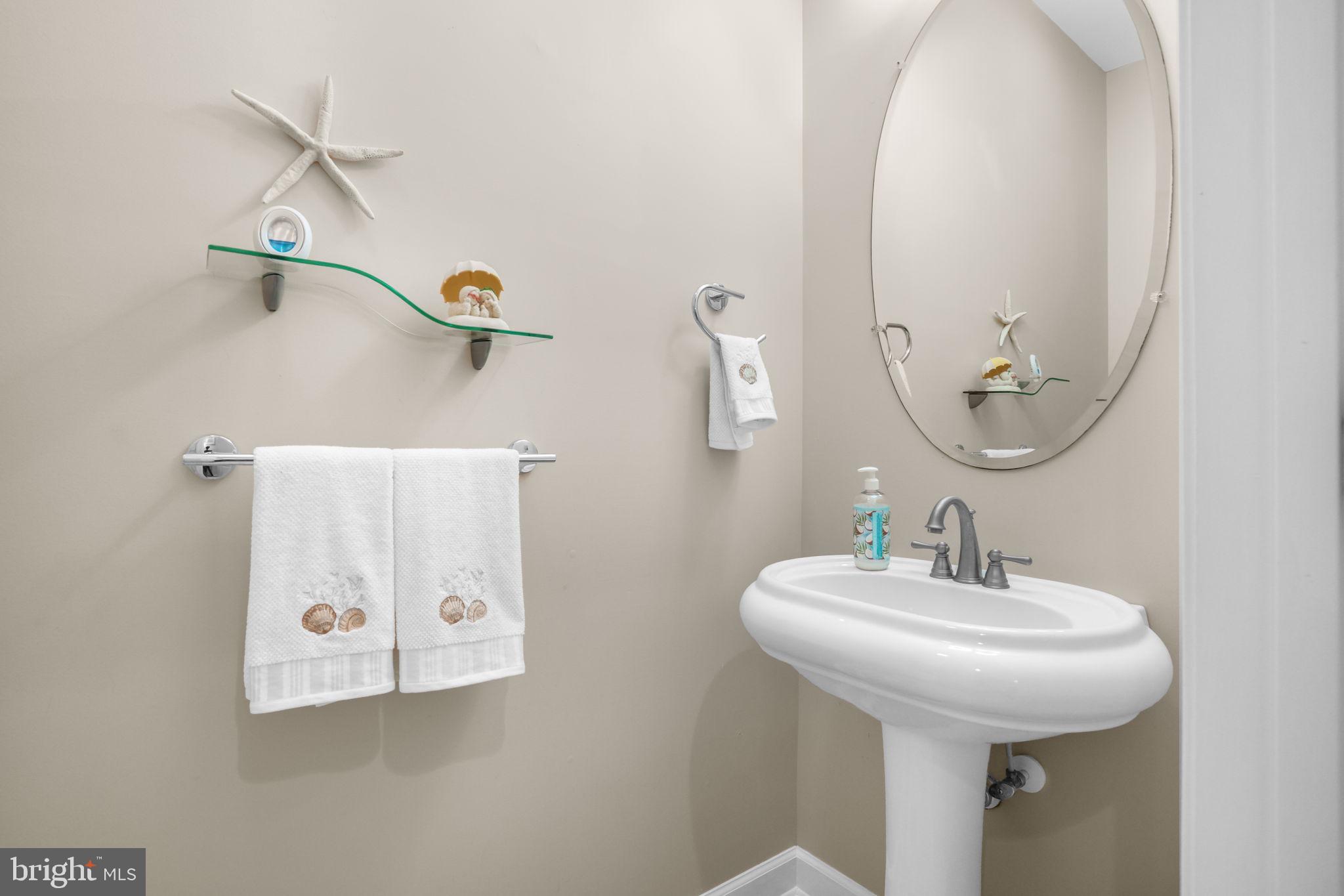 GOLF CLUB SHORES I - Residential