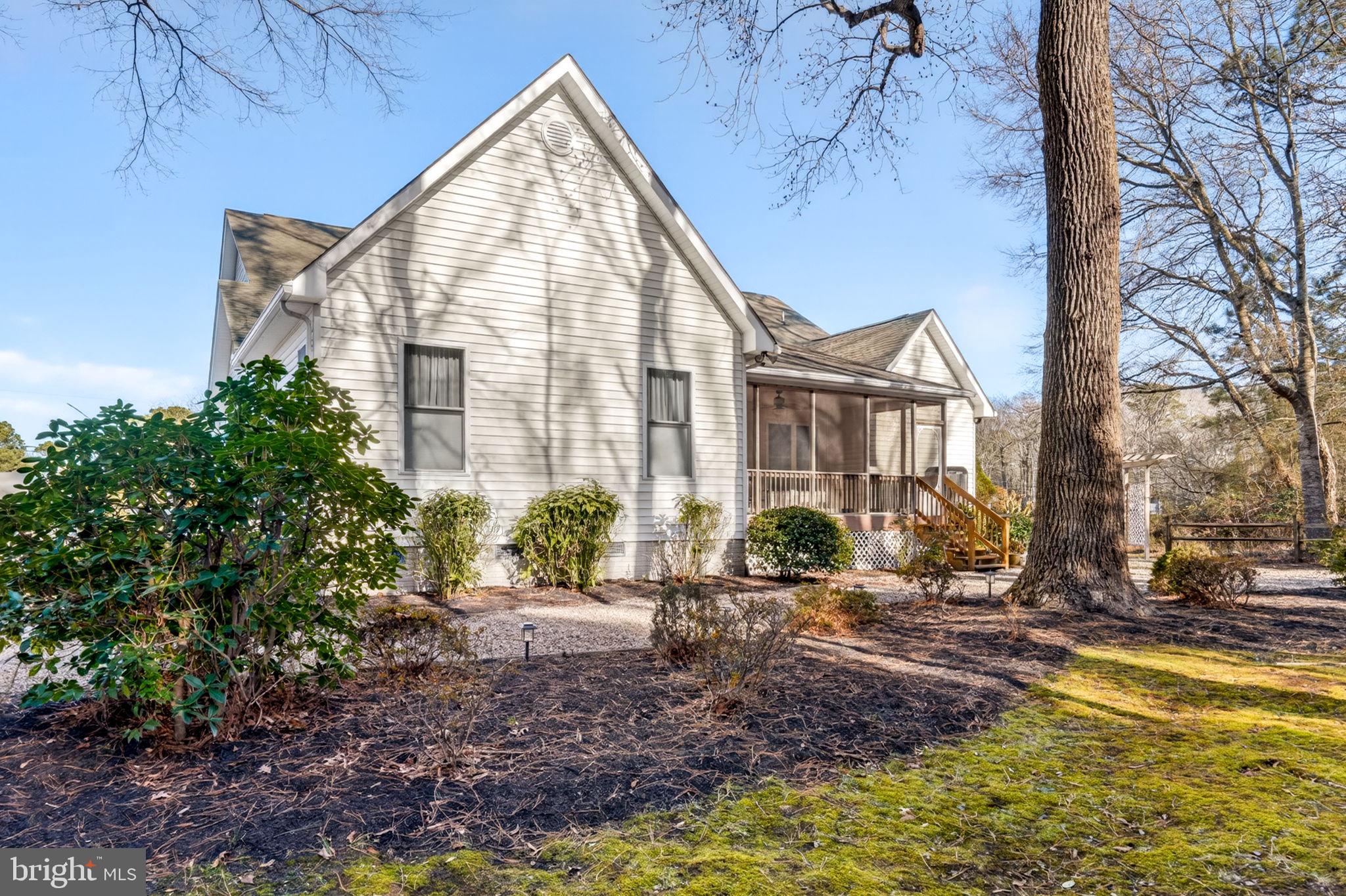 GOLF CLUB SHORES I - Residential