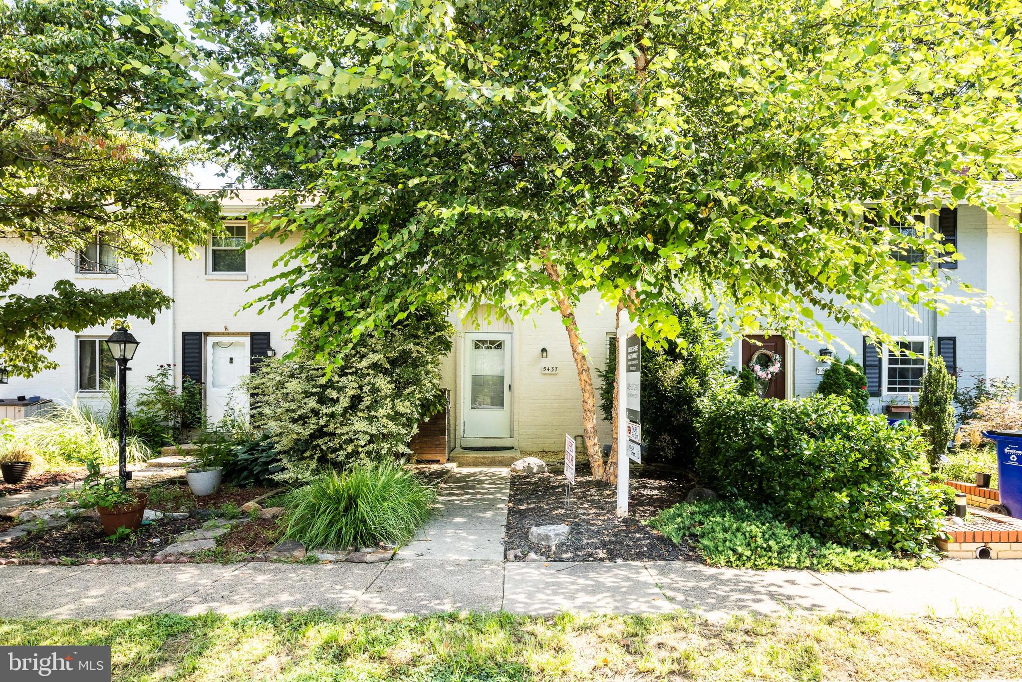 5437 FALLRIVER ROW COURT