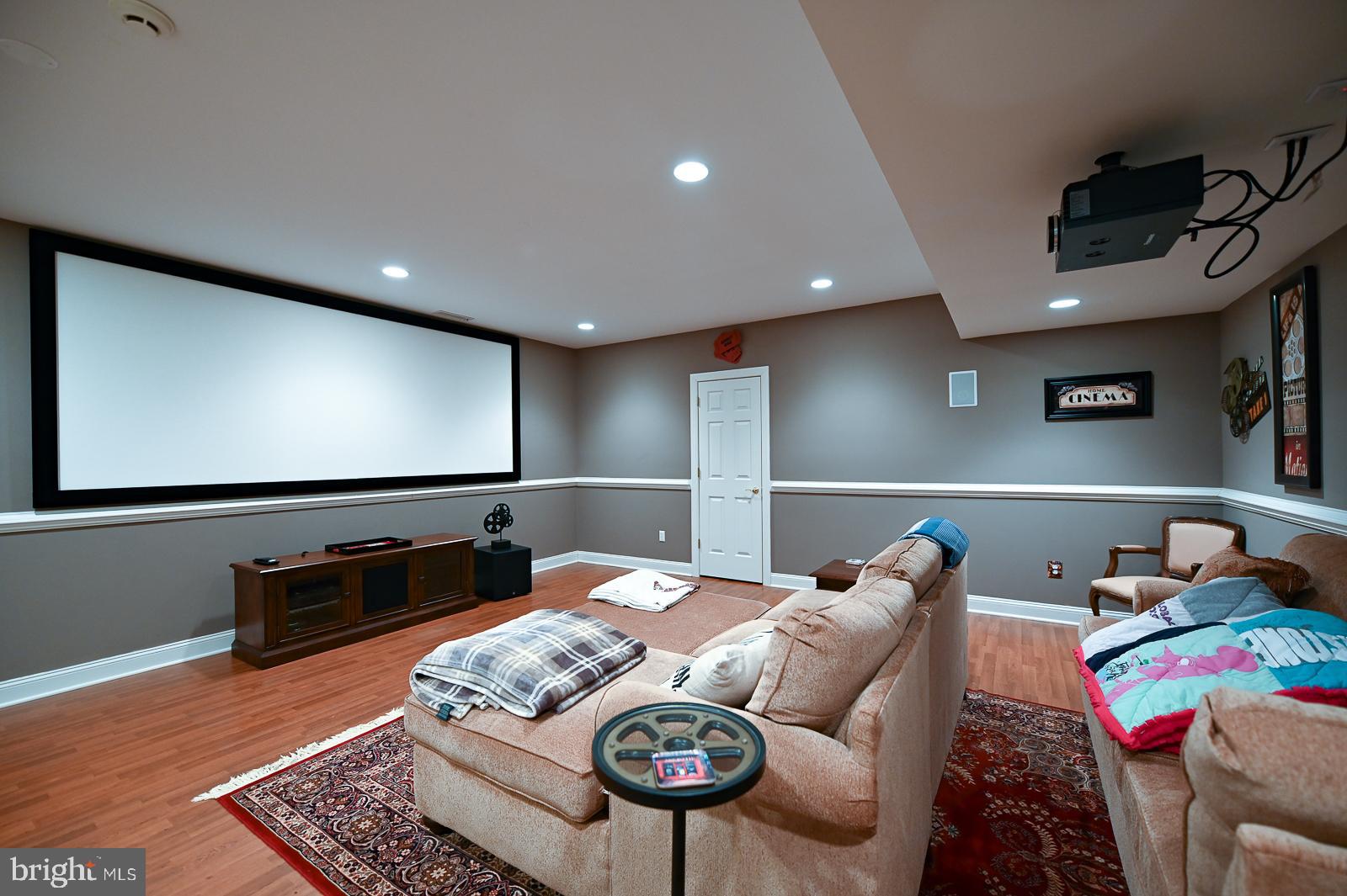 WHITEHORSE - Residential