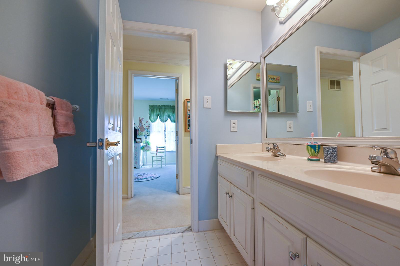 WHITEHORSE - Residential