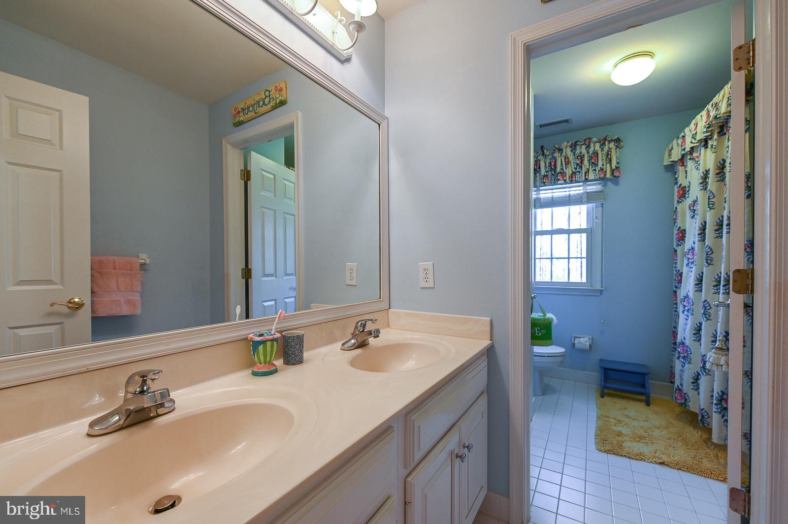 WHITEHORSE - Residential