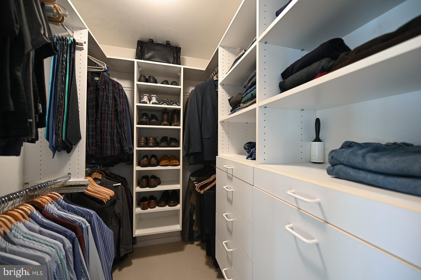 WHITEHORSE - Residential