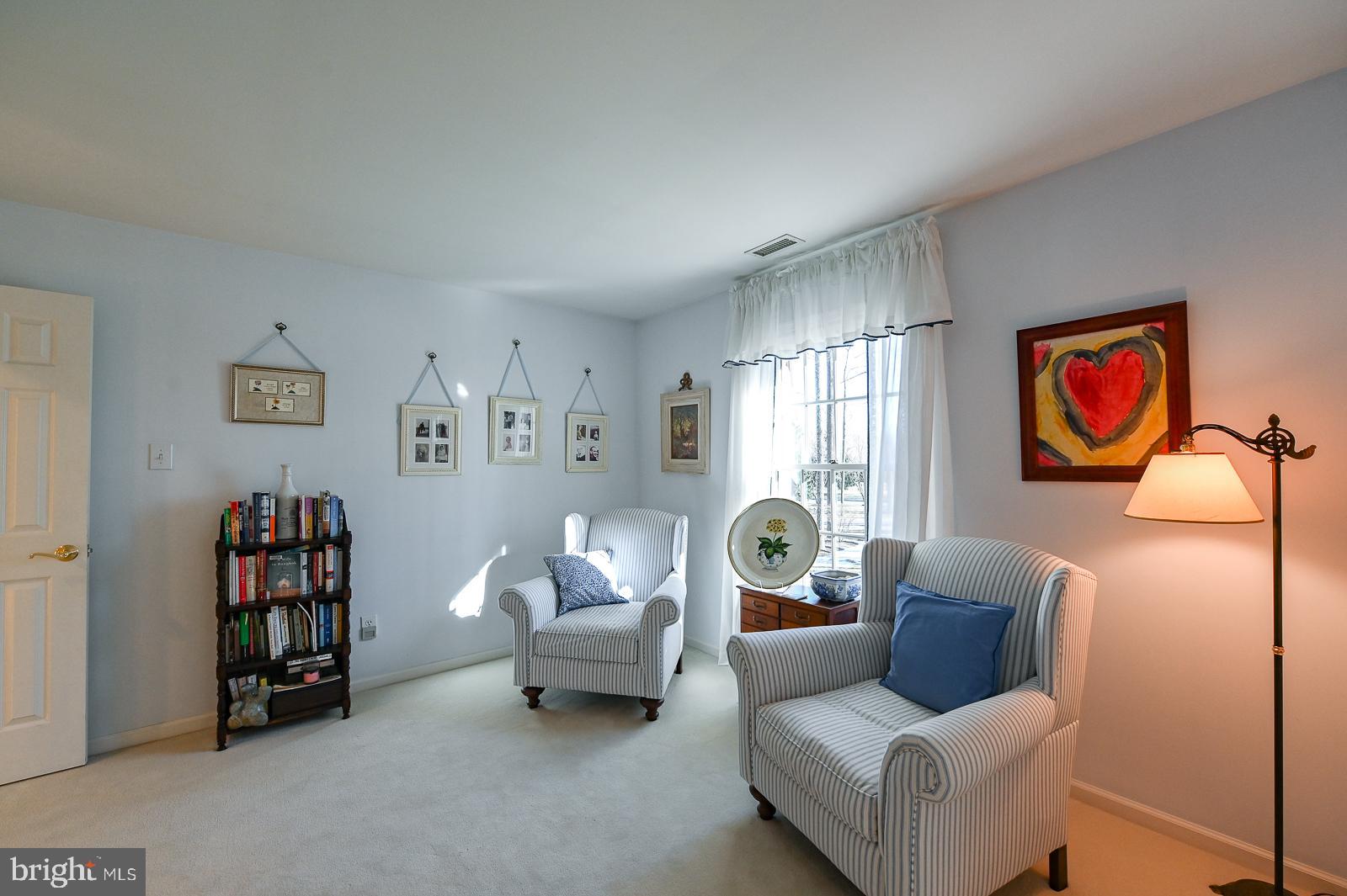 WHITEHORSE - Residential